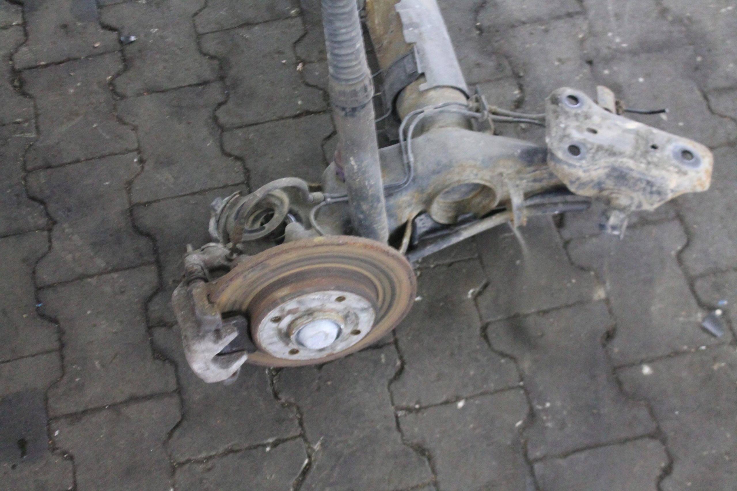 sider rear part rear springing axis rear PEUGEOT 208 and 12-19