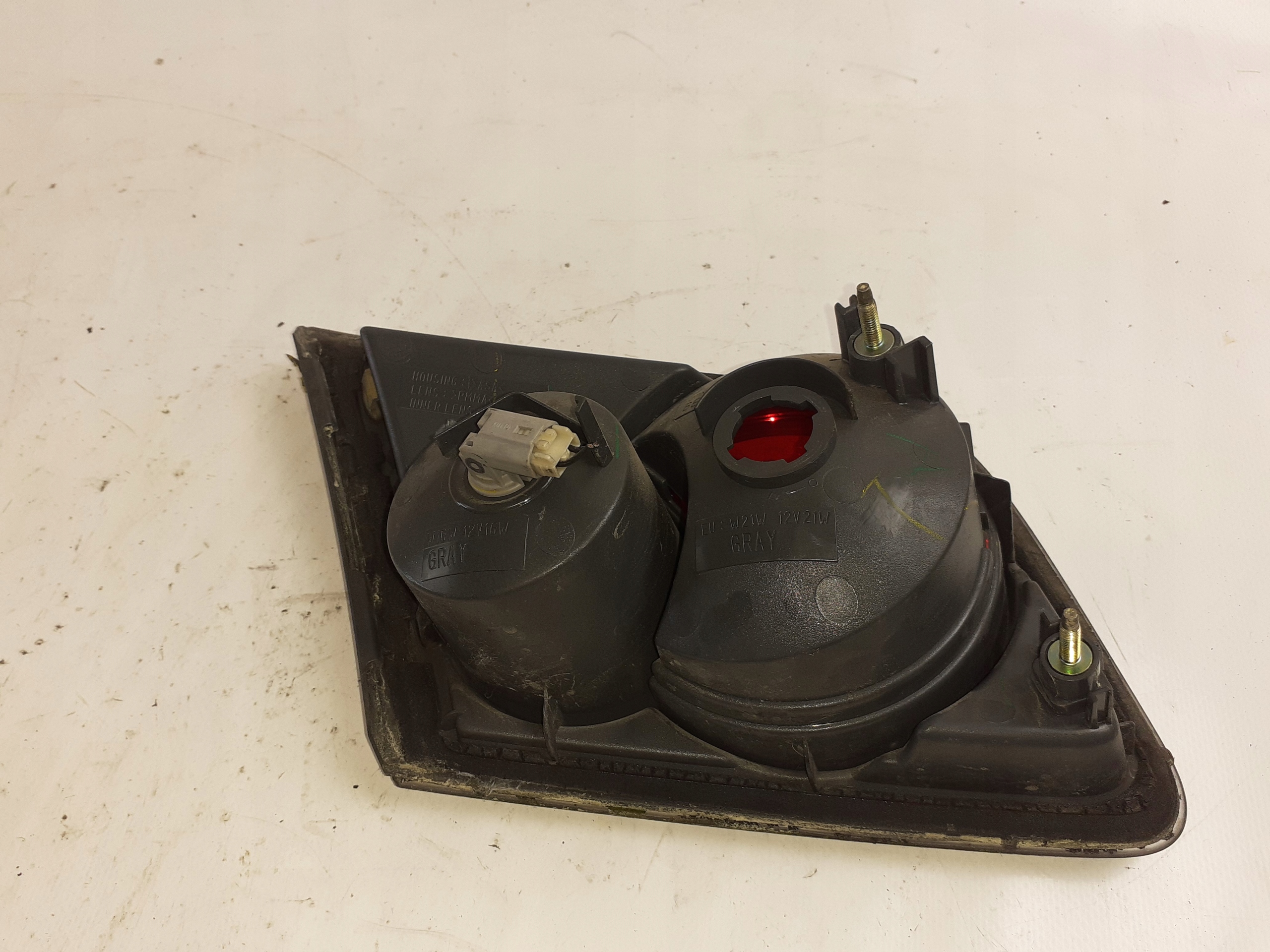 light rear part rear right to the bonnet MAZDA 6 HB