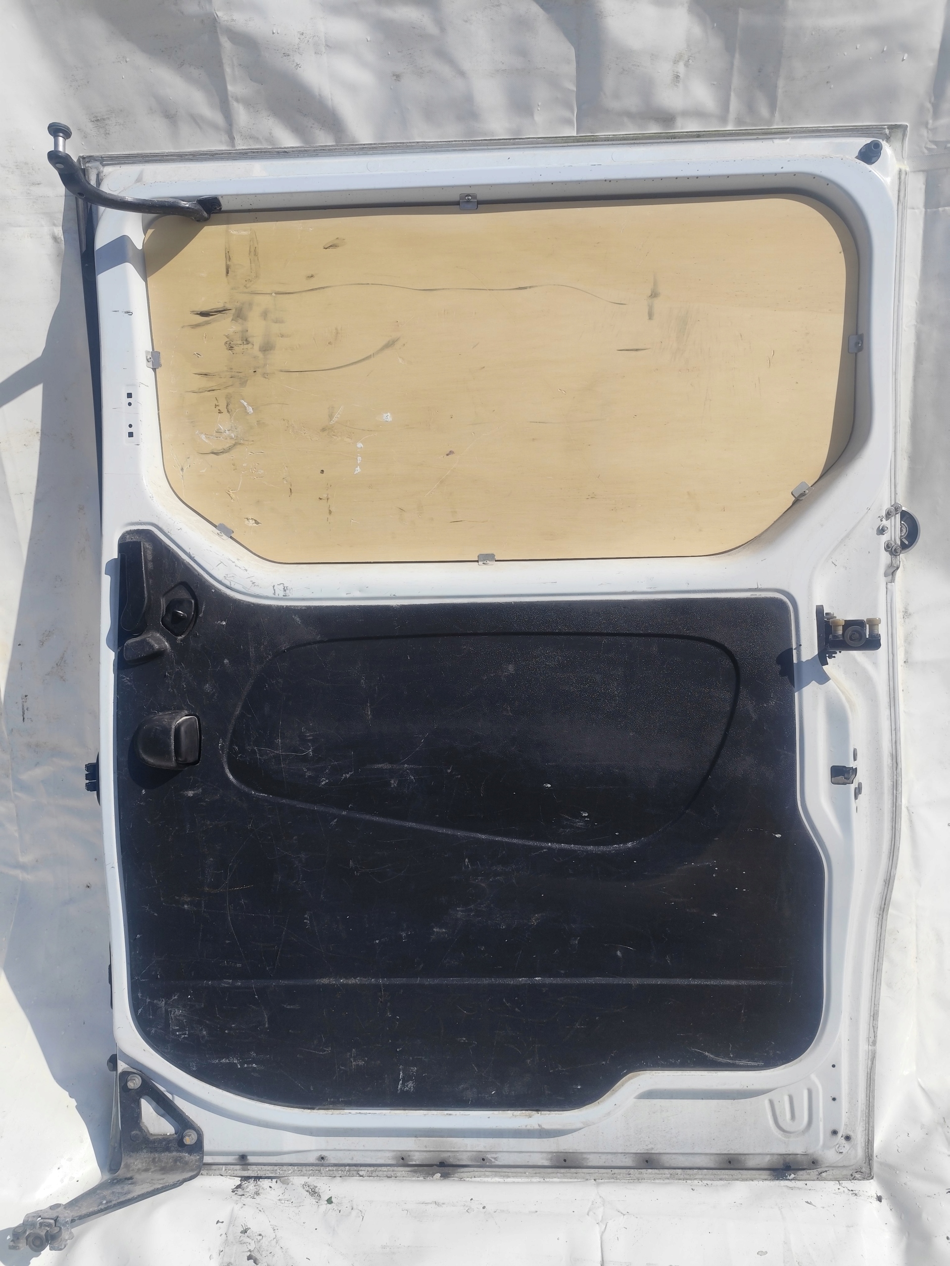 RENAULT TRAFIC VIVARO III door right sliding