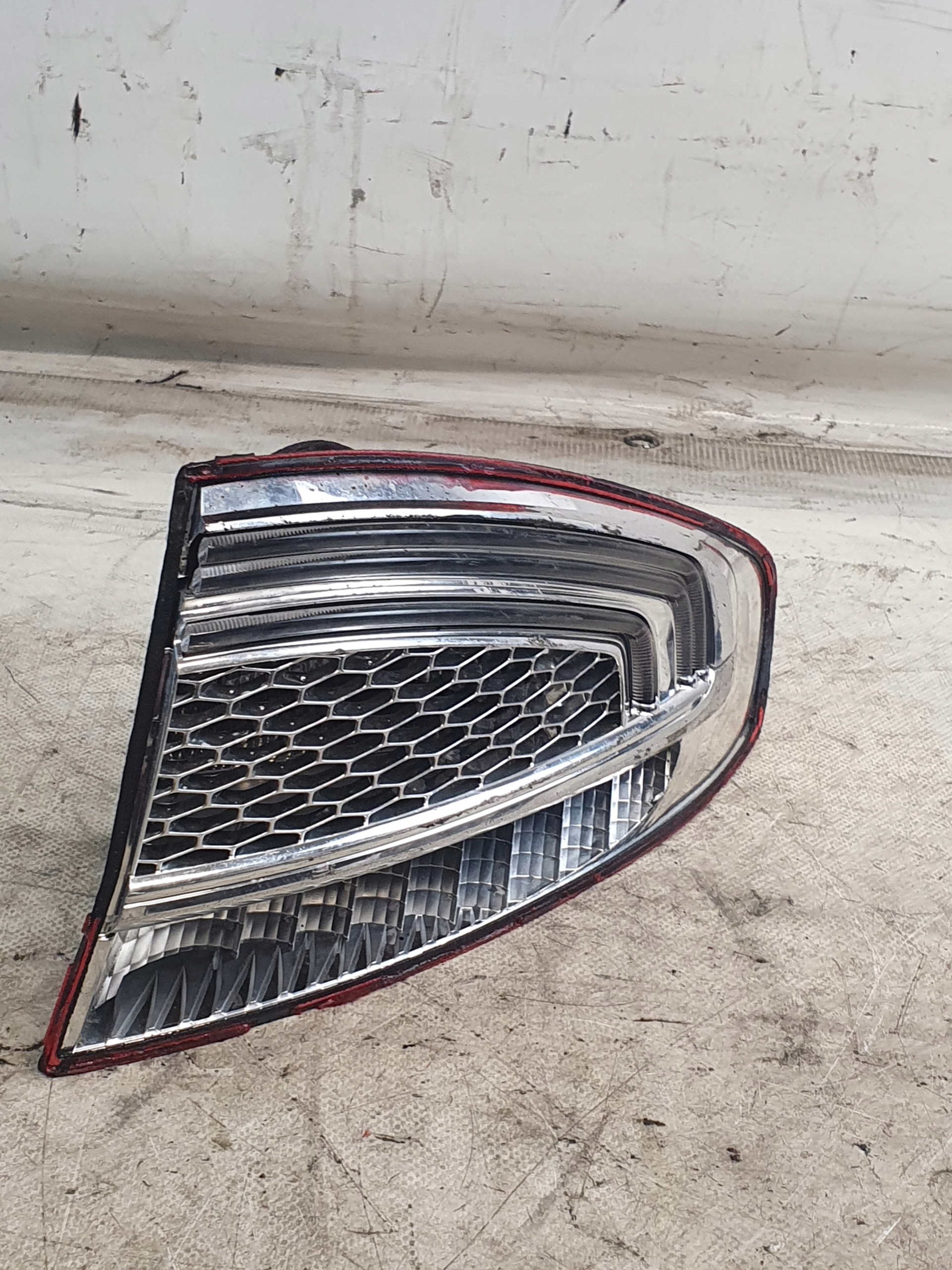 light rear right FORD MONDEO MK4 LIFT HB LIFTBACK