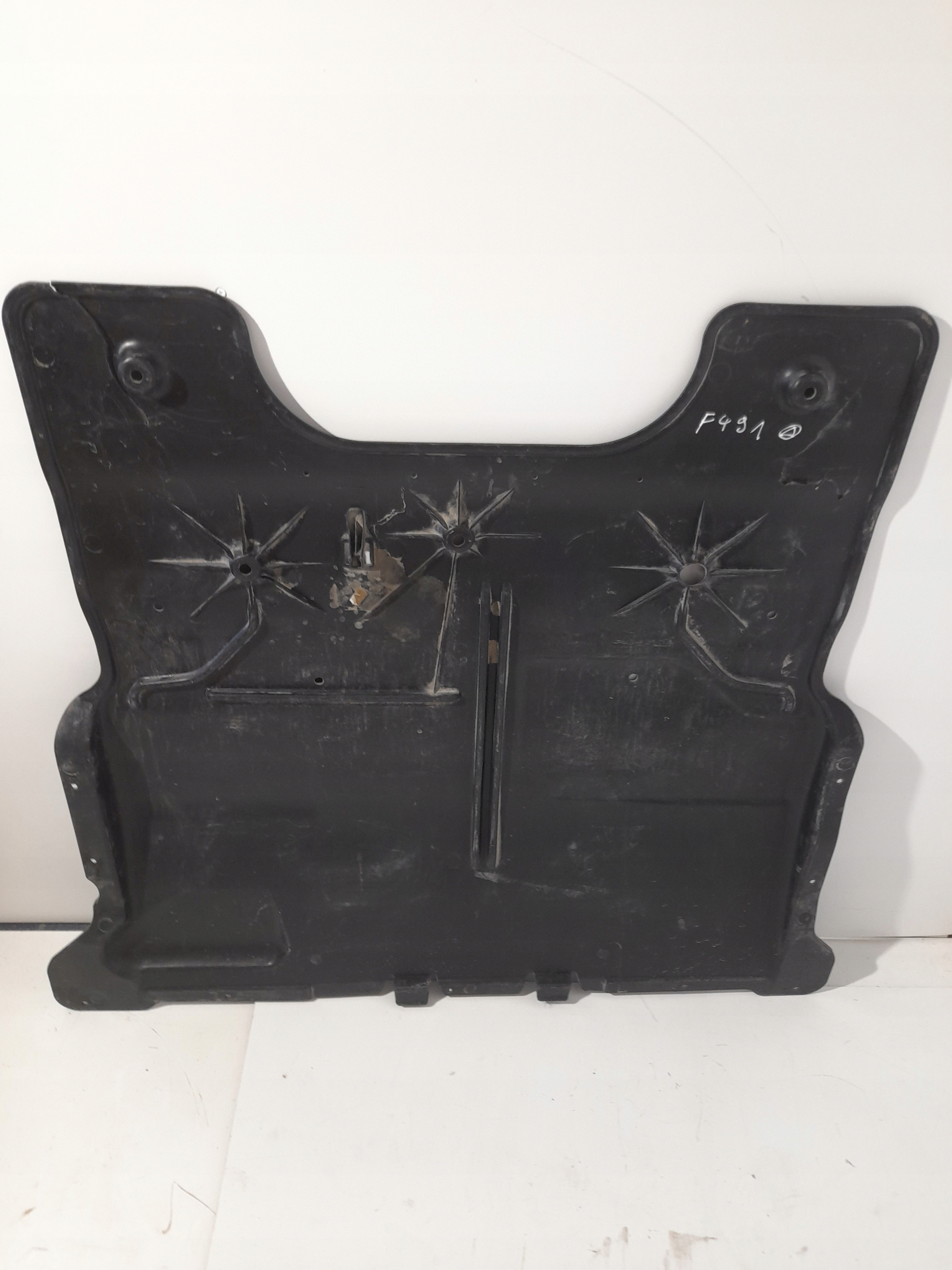 VW SEAT AUDI cover cover below engine 2QO825236