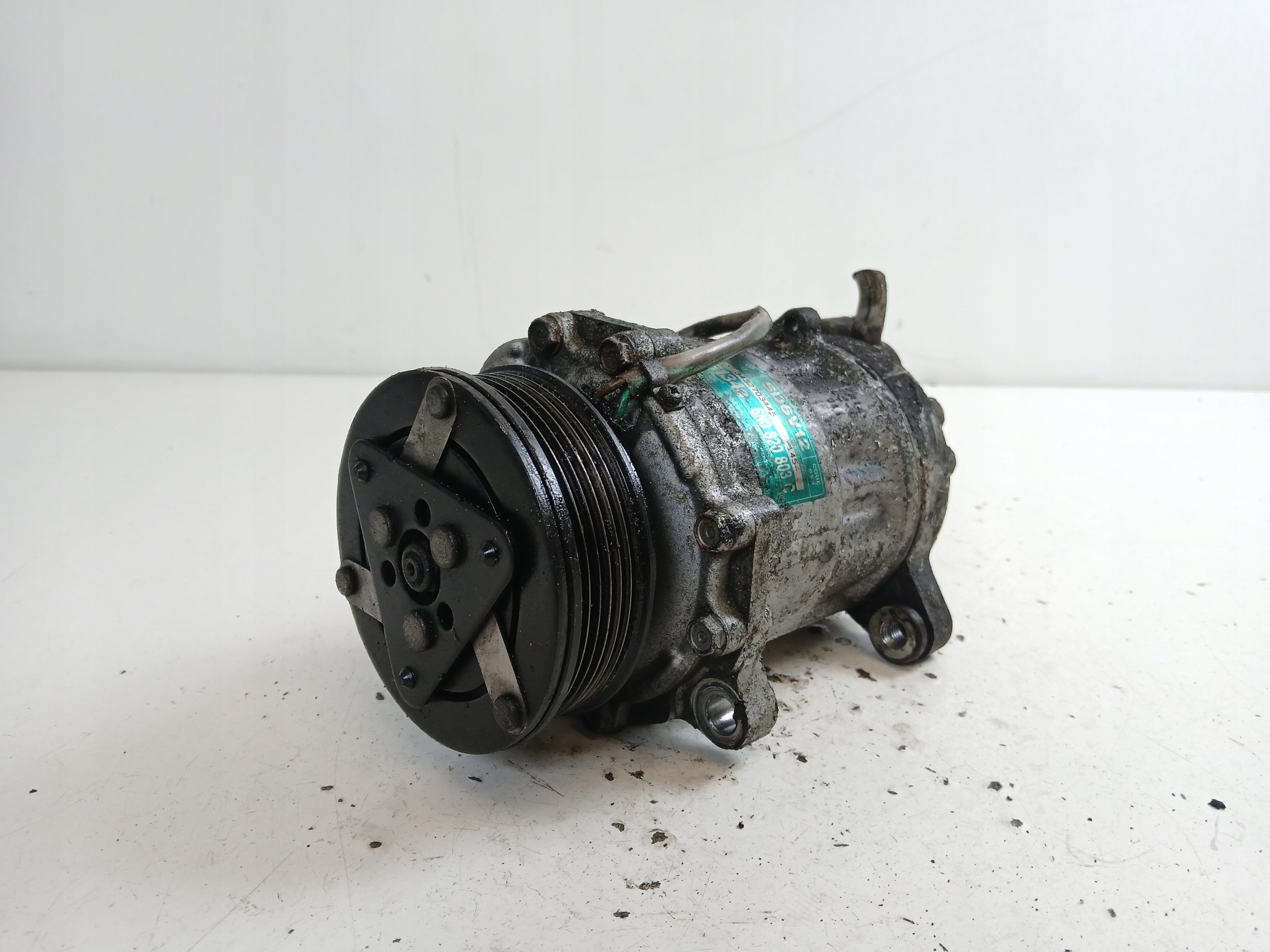VW POLO III 6N compressor; air conditioning compressor 6N0820803C
