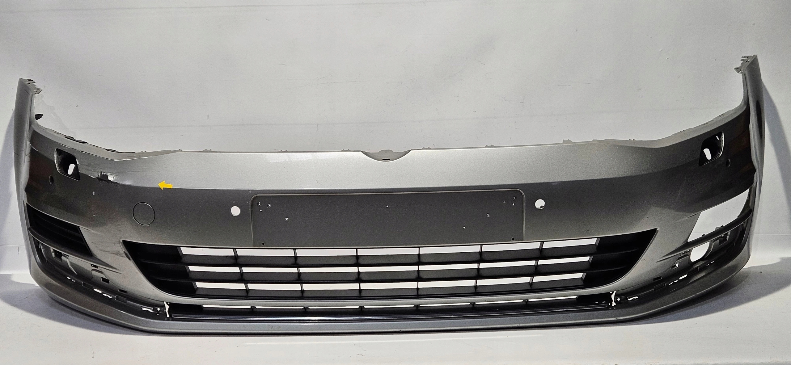 branik prednji VW GOLF VII 12-16 4X PDC perači