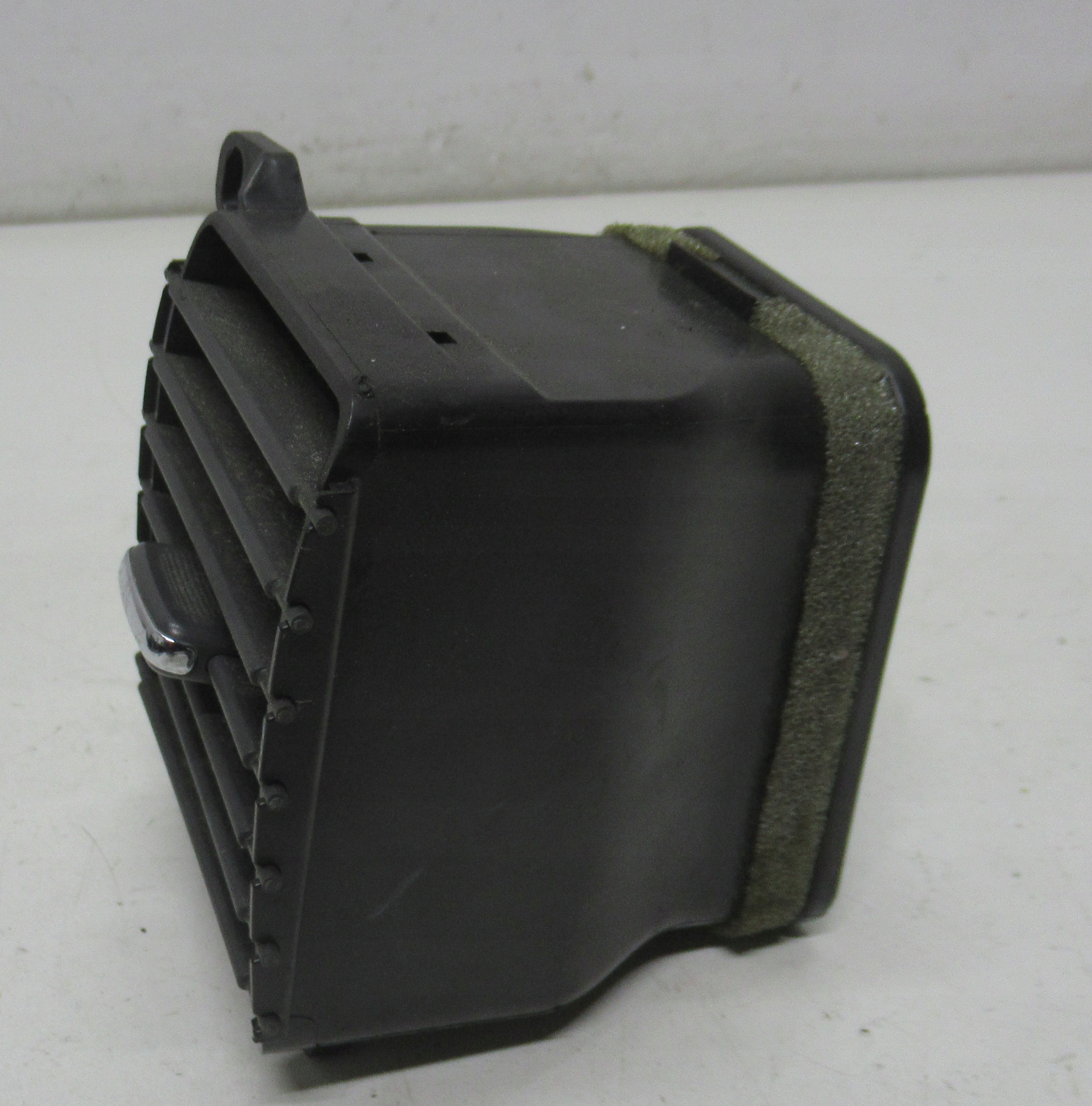 JEEP CHEROKEE WK 08R grid air conditioning devices right front