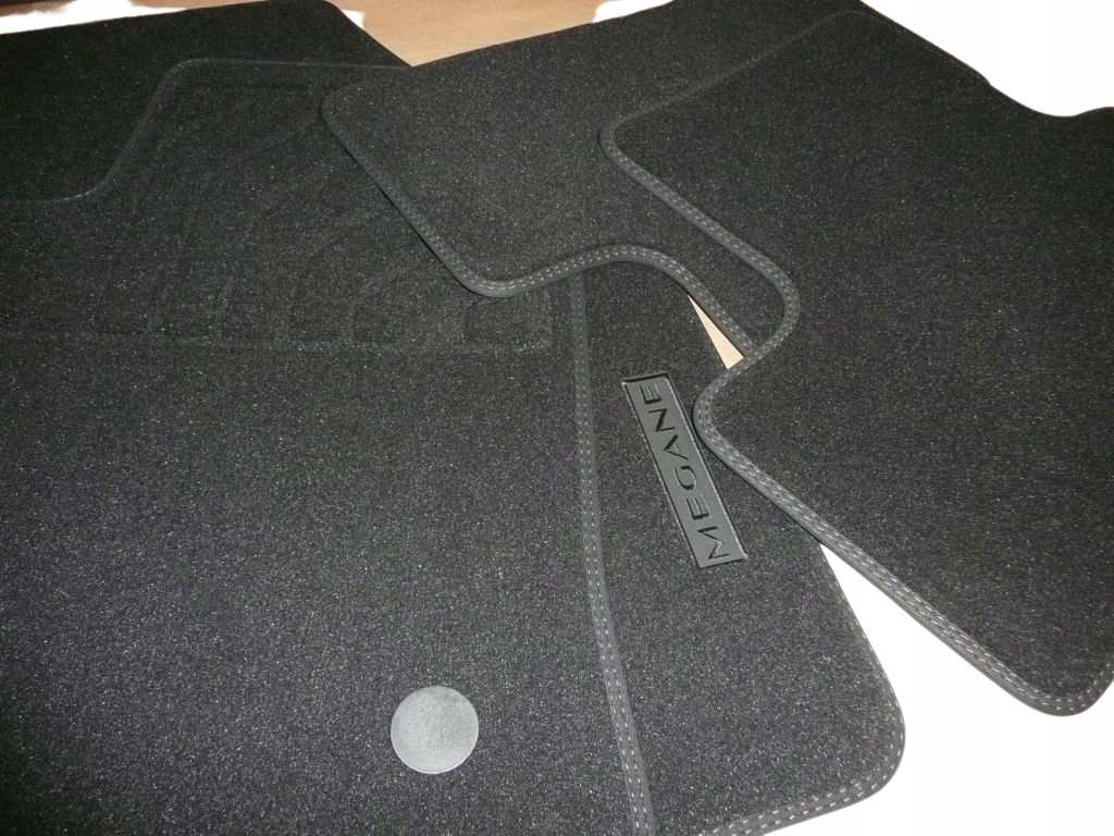 Dywaniki WELUROWE 8201687789 Renault Megane IV NOWE RENAULT ORYGINAŁ Numer katalogowy części 8201687789