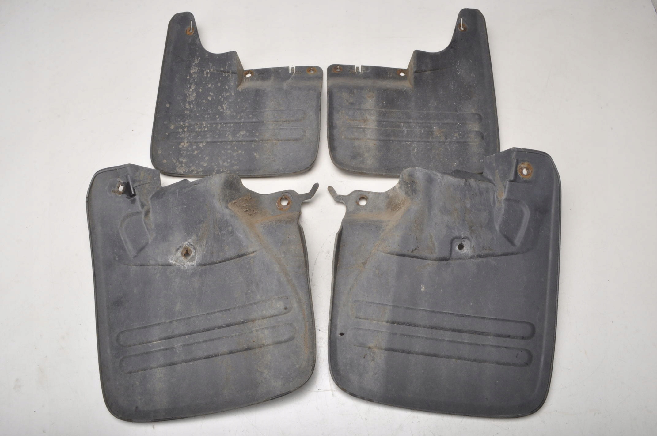 TOYOTA TUNDRA CHLAPACZE PRZÓD TYŁ KOMPLET 00-06