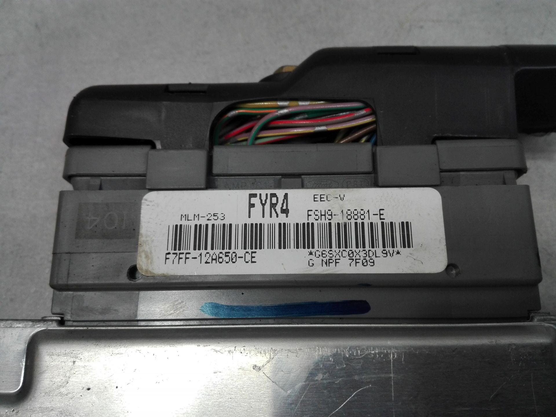 control unit of the engine MAZDA 626 V GF 2.0 F7FF-12A650-CE