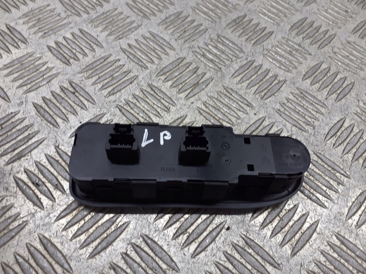 control panel of the window driver´s CITROEN C5 II 2.0 HDI 96514299ZF