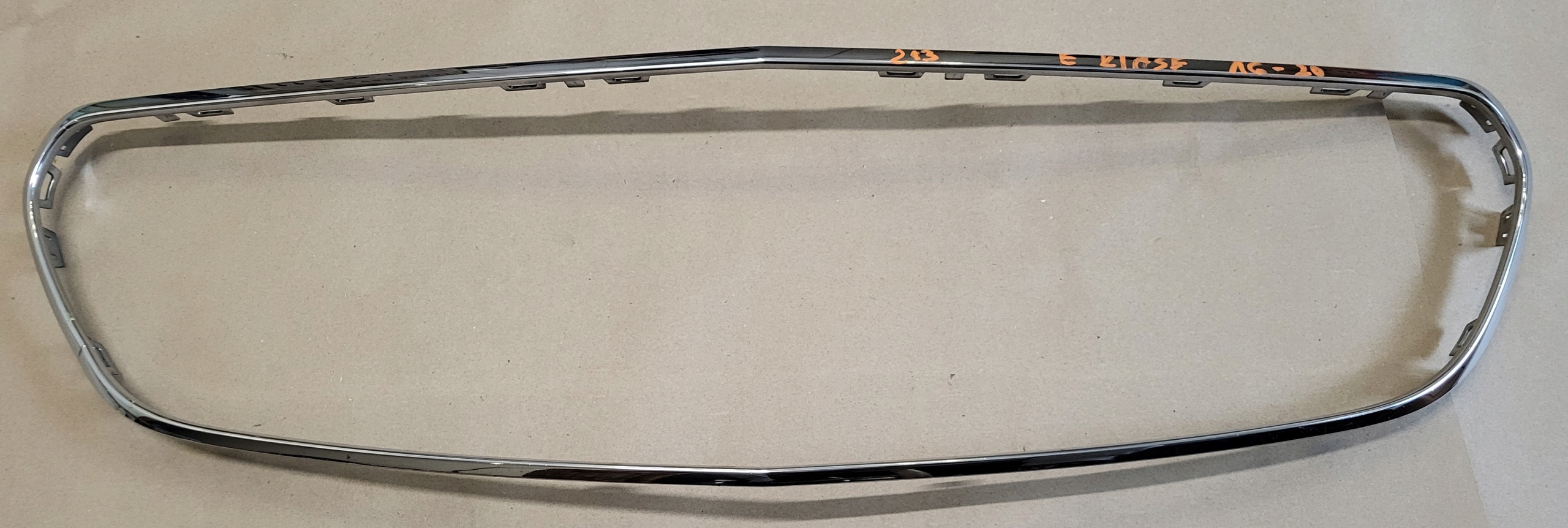 frame CHROM grille GRILLA of a bumper front MERCEDES E W213 OE