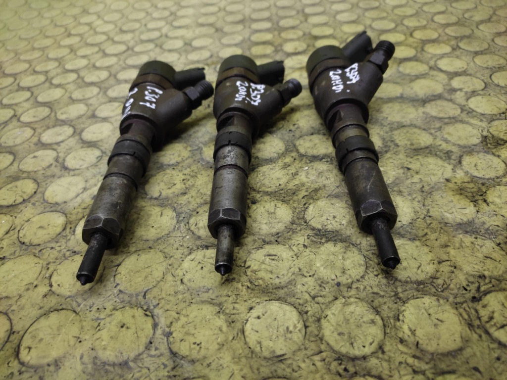 PEUGEOT 307 2.0 HDI injector 9641742880