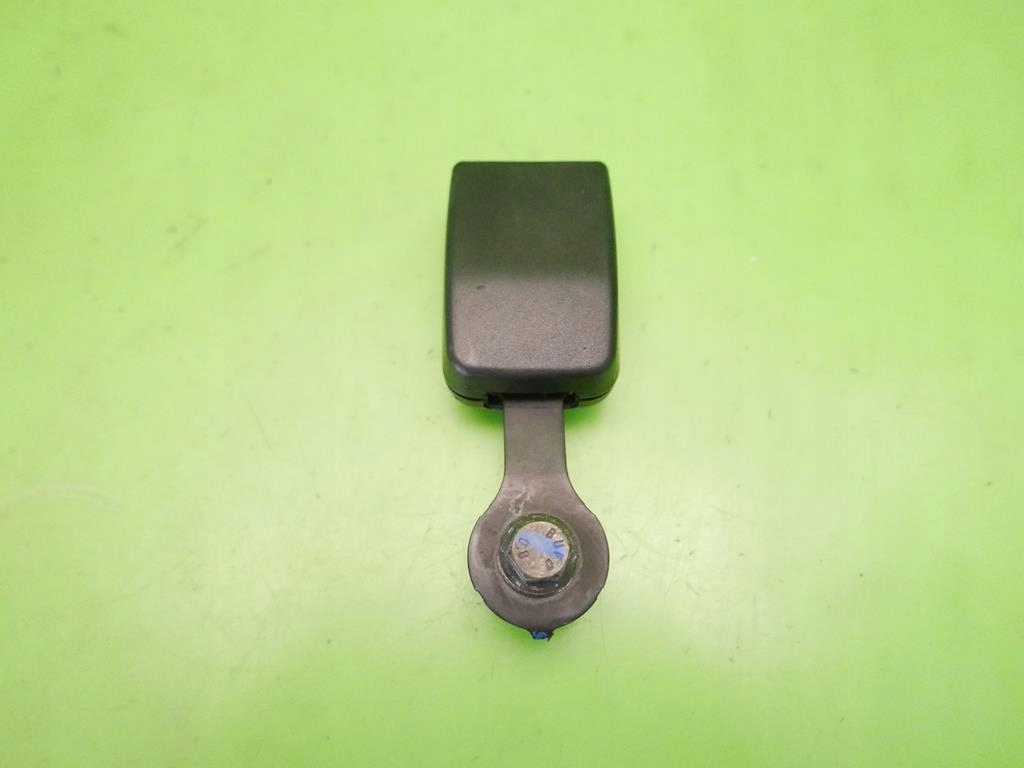 ремень безопасности правый перед suzuki SWIFT 00-03