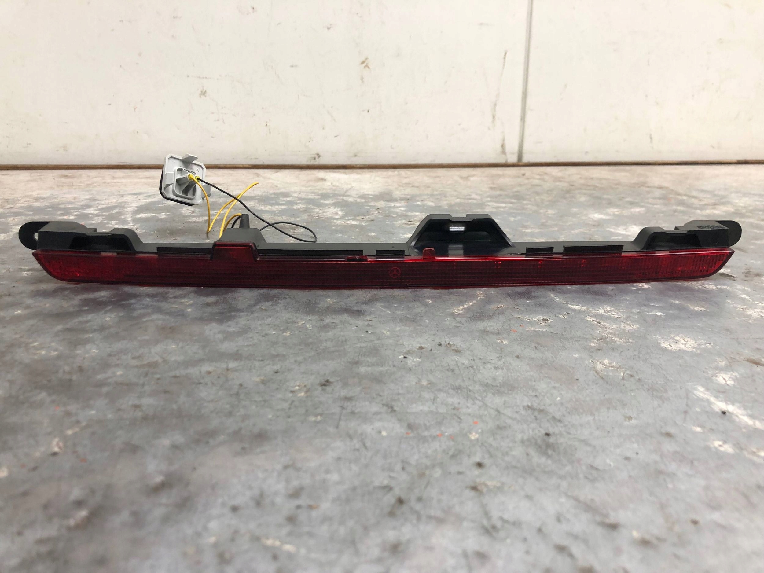 TRZECIE light STOP MERCEDES W177 A0999068901