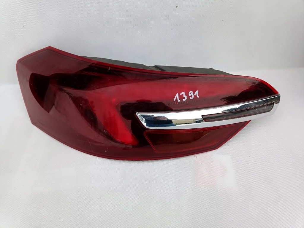 фонарь правый задний opel Meriva A и 03-05 перед рестайлинг