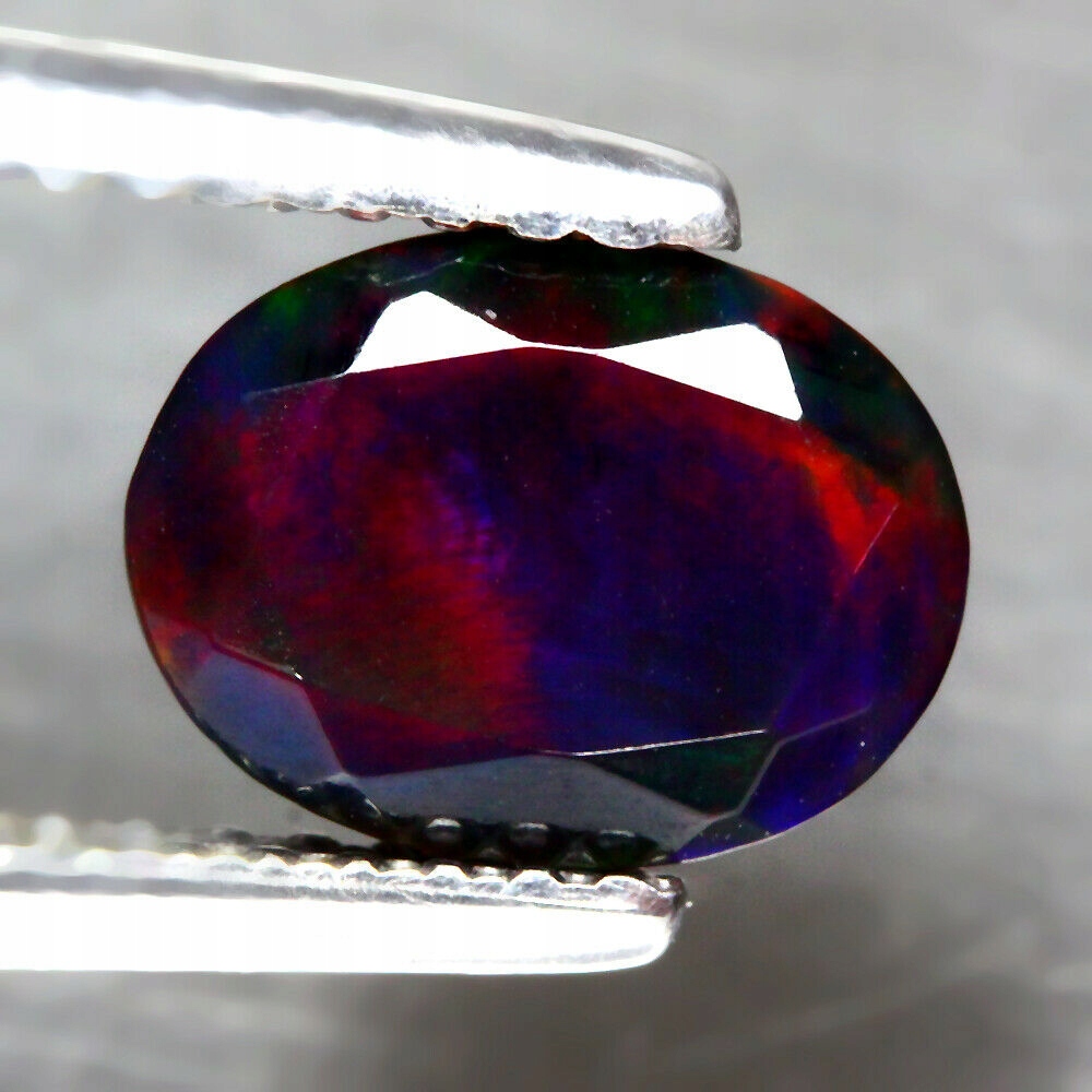Opal černý přírodní kámen 0.87ct