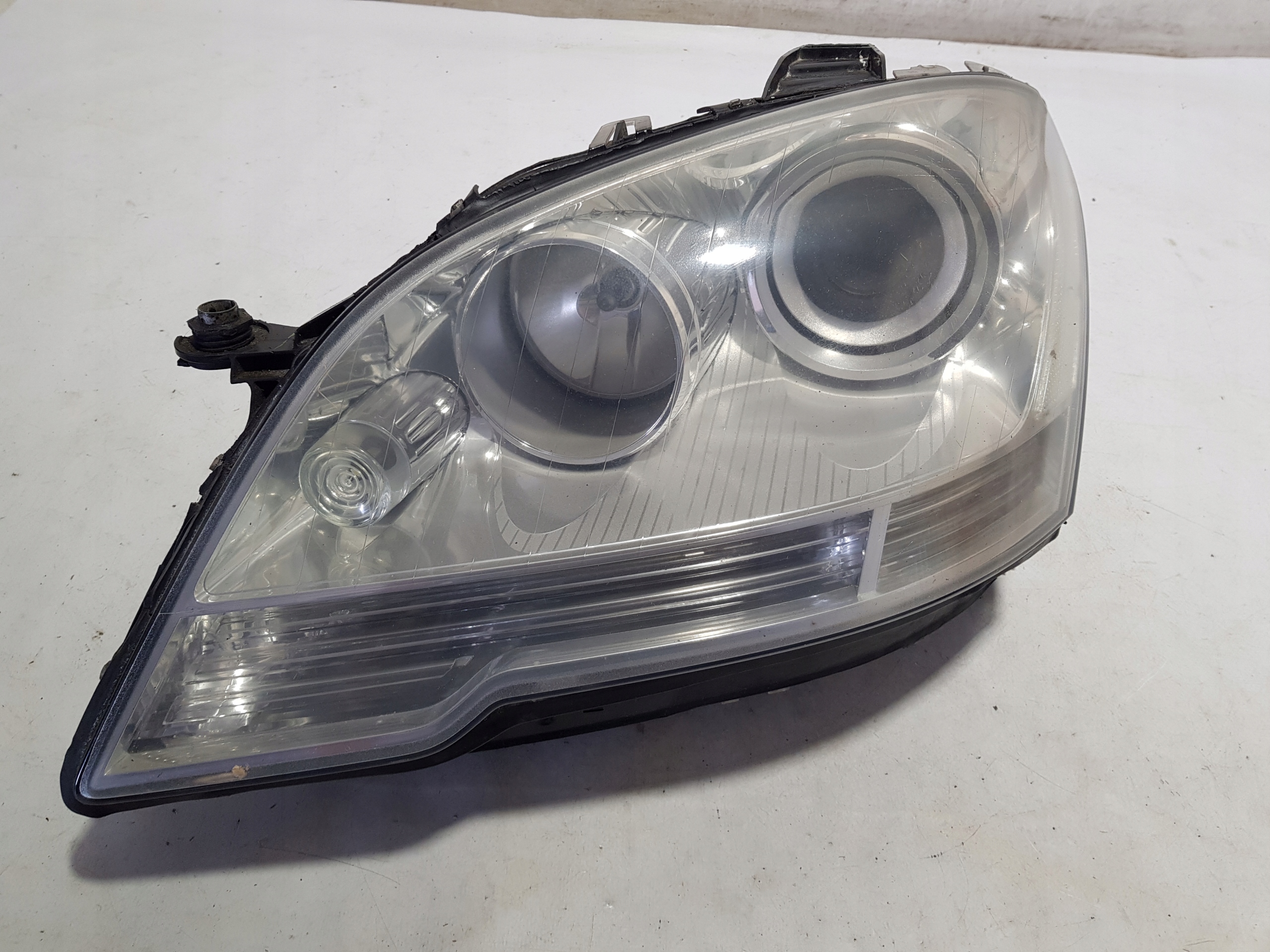 MERCEDES ML W164 LIFT light left front H7 UK
