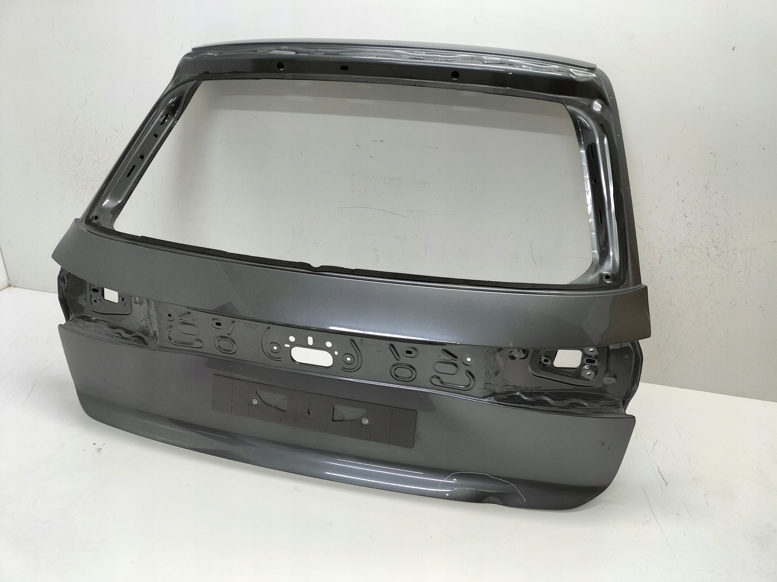 boot doors boot rear part VW TOUAREG 3 III LIFT 23