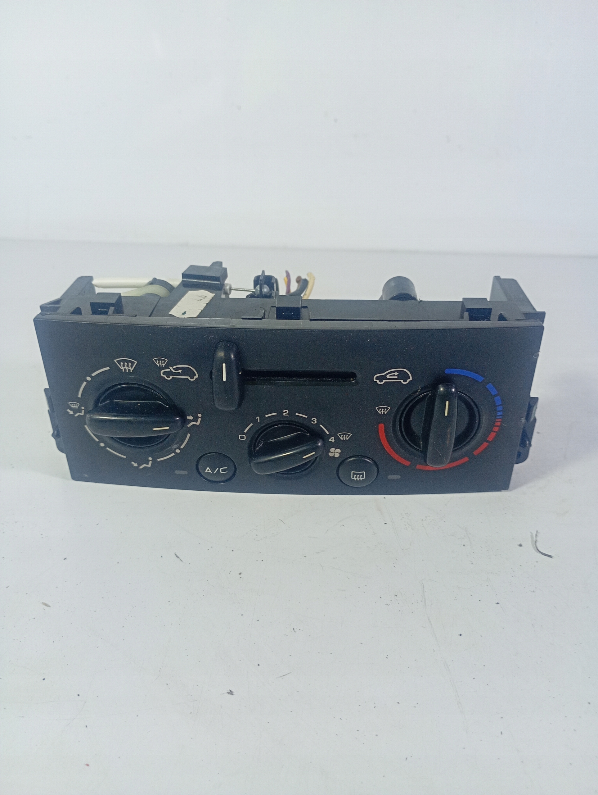 Peugeot 207 06-13 switch switch air conditioning control panel OE 89910002