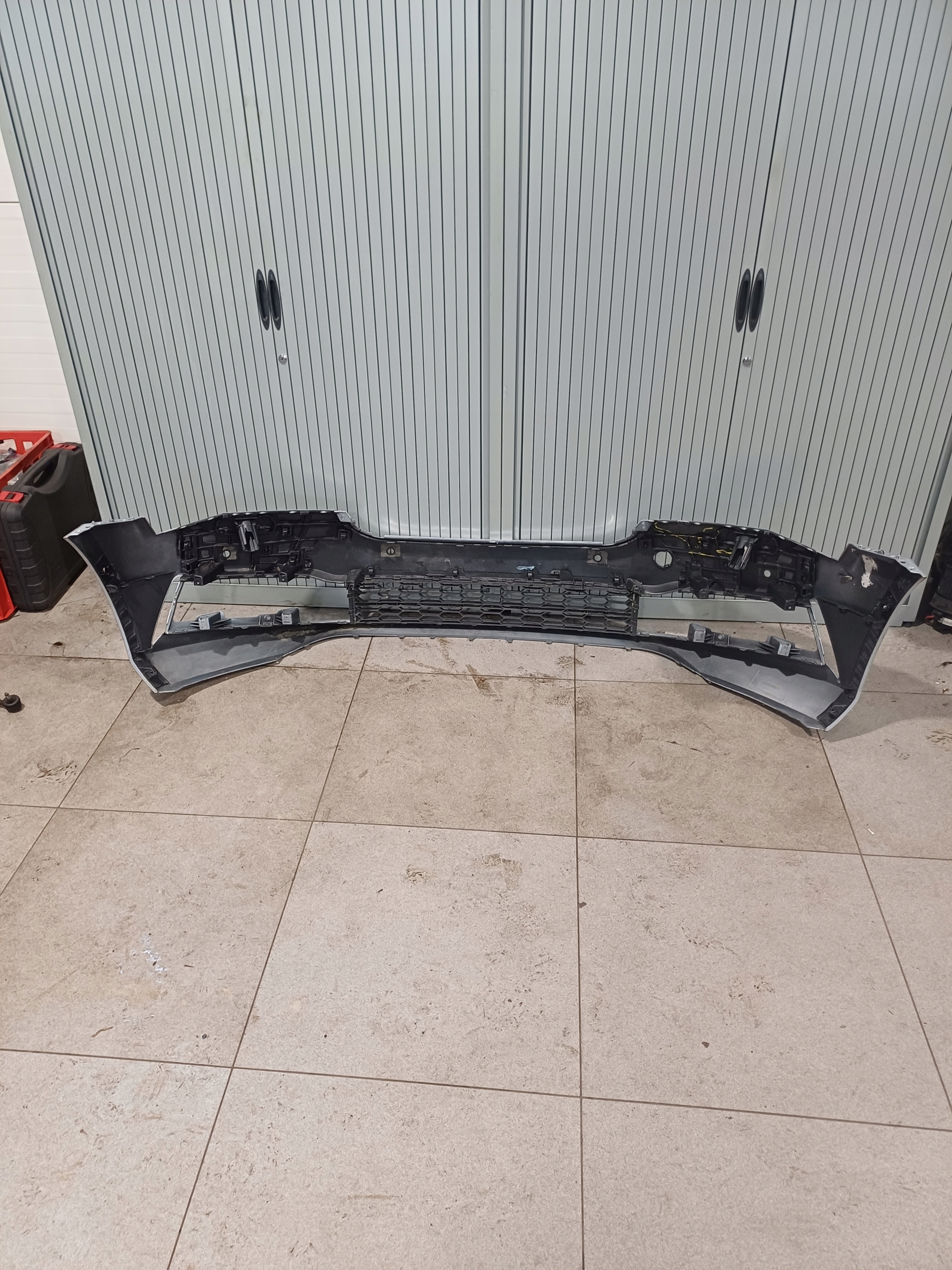bumper front front SKODA SUPERB 3 III LIFT 19R- 3V0807221F 6 X PDC
