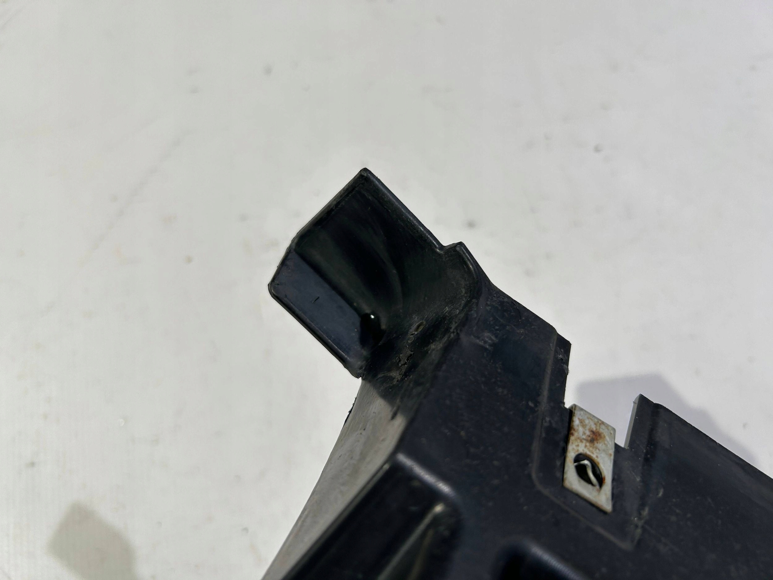Deflektor Blende Abdeckung luftansaugkanal vorne Ford Explorer V 2011
