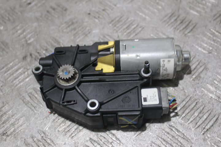 ДВИГУН ЛЮКА SUBARU TRIBECA