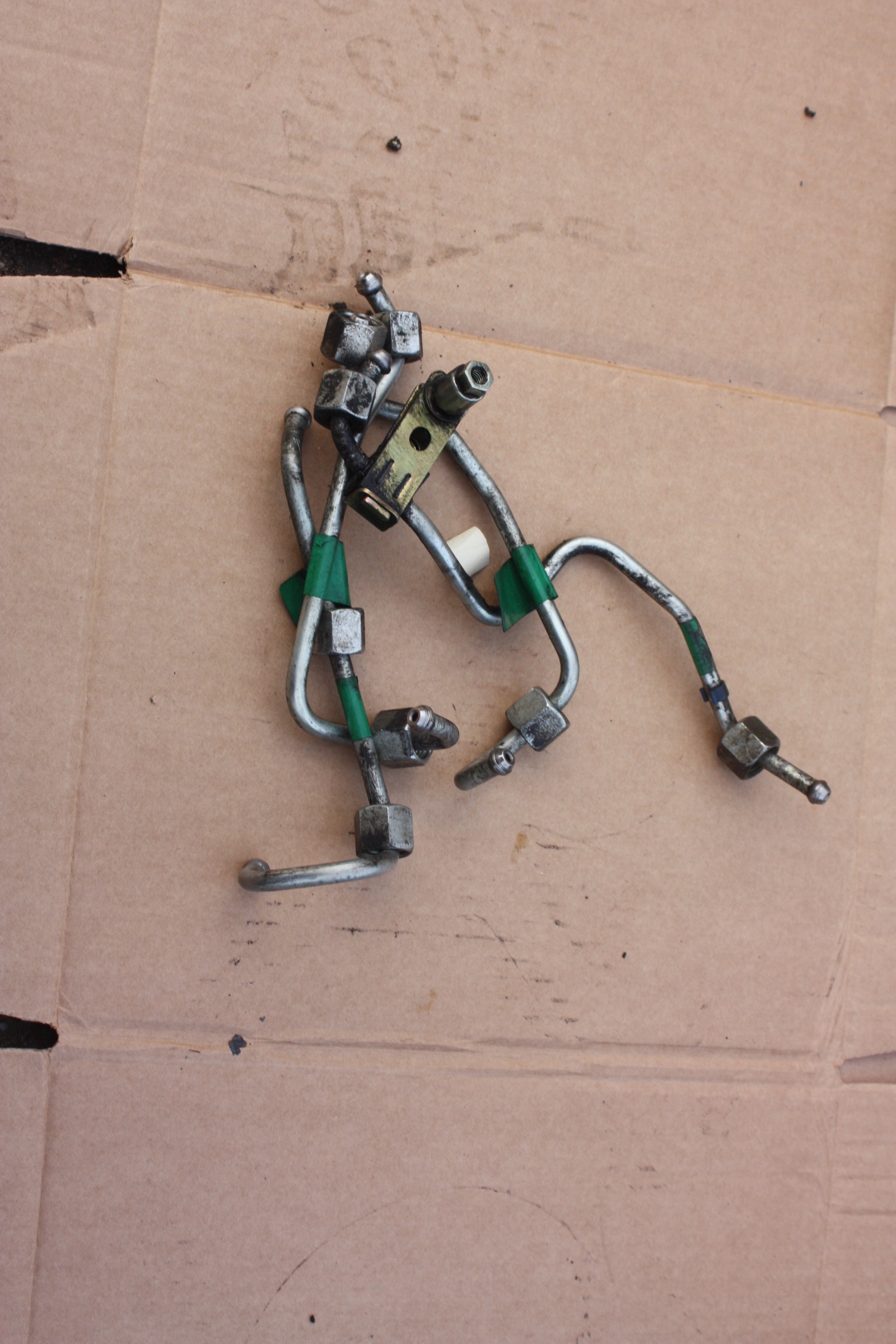 Паливопроводи впорскування Mondeo MK3 2,2 TDCI