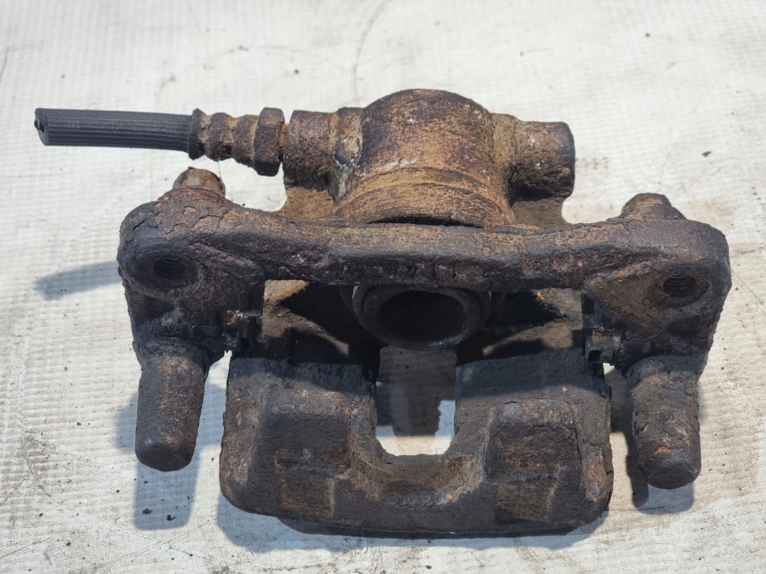 caliper brake right rear part DODGE CALIBER 2.0B 08r