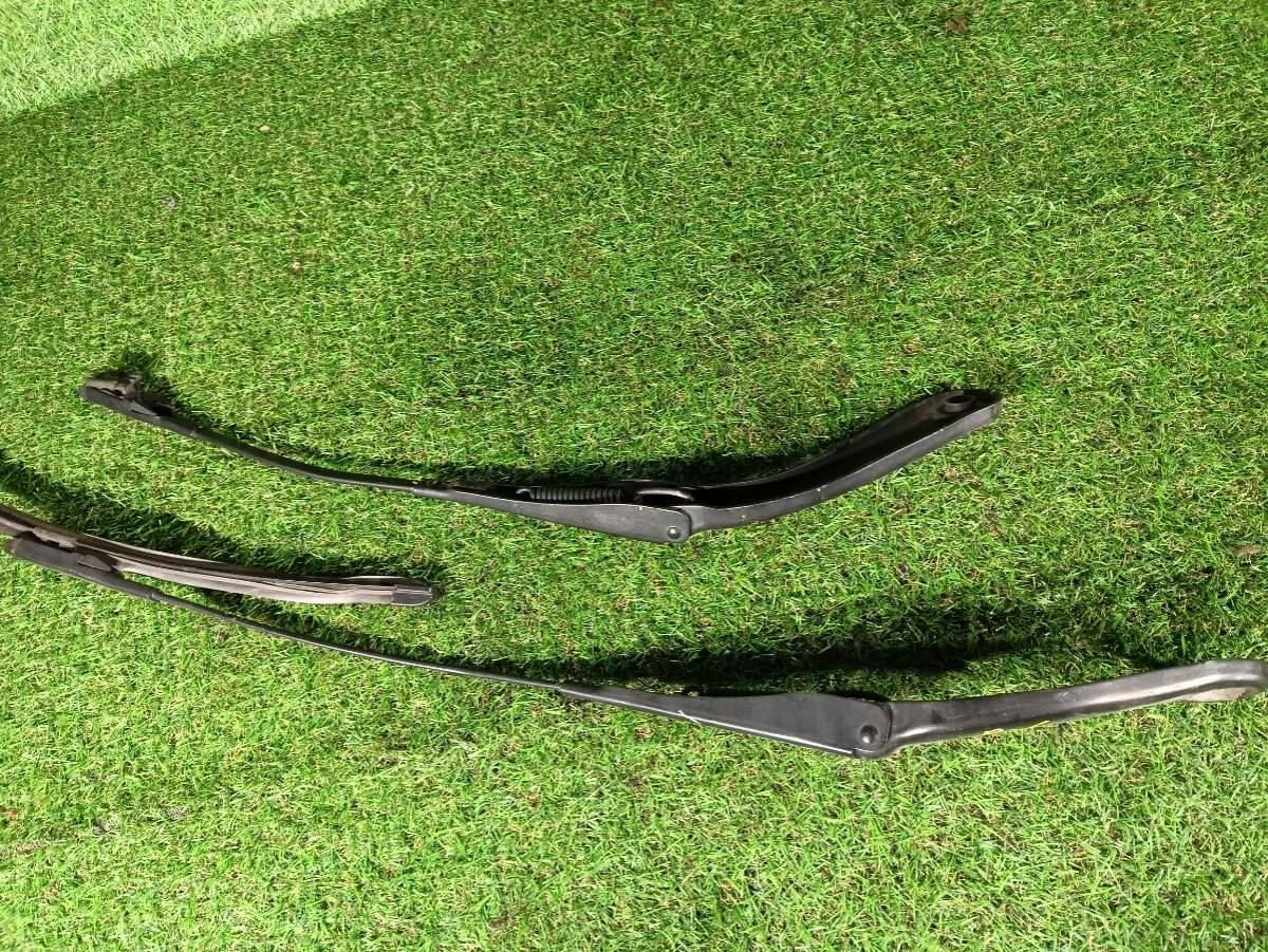 arm of wipers front BMW 3 F30 2018