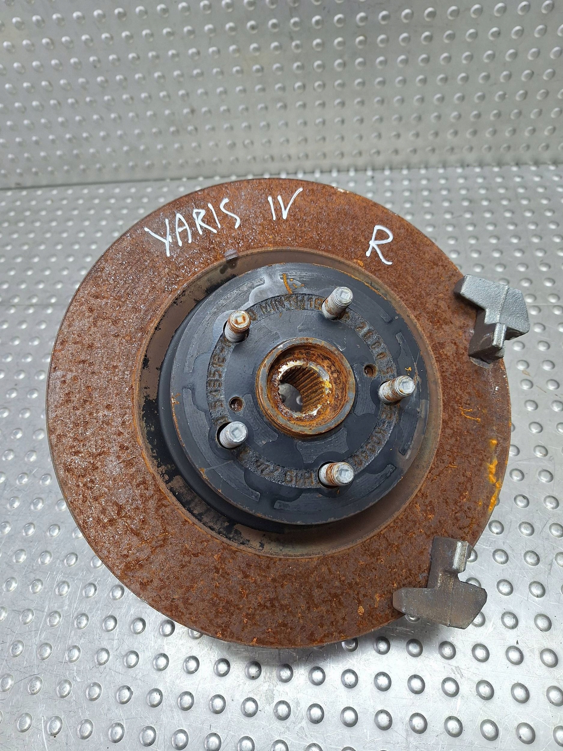 swing right front TOYOTA YARIS IV 20-25