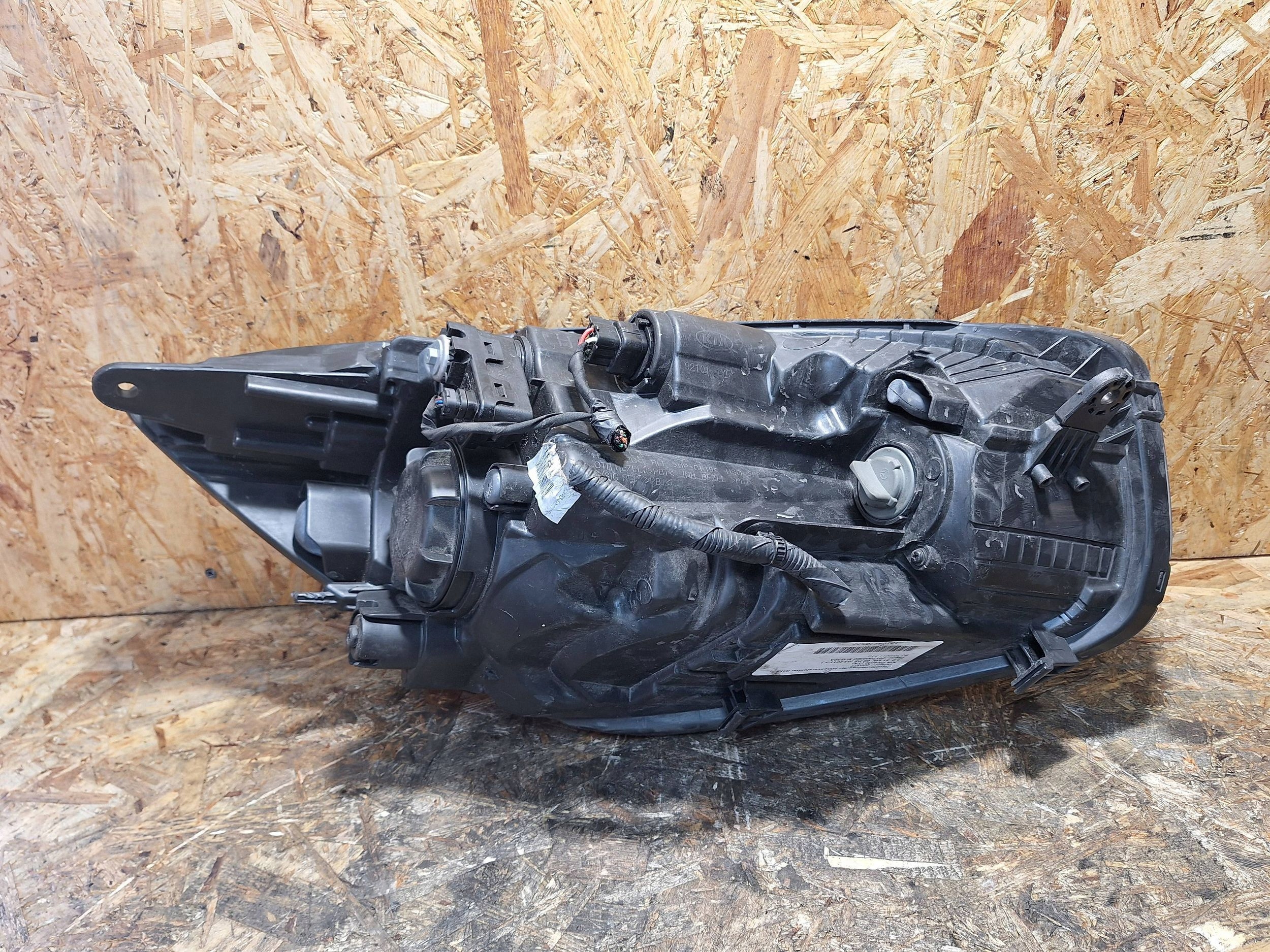 light left front KIA PICANTO II 11-17 EUROPA 92101-1Y0