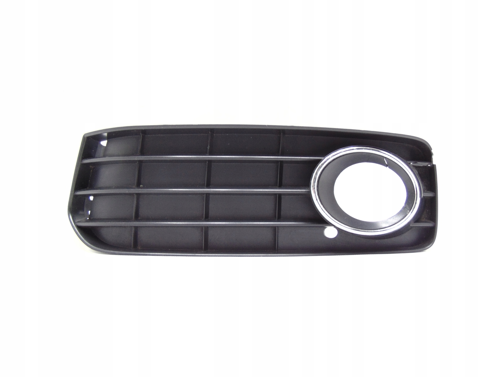 Решетка бампера левая 8T0807681B A5 8T A4 B8 S-LINE