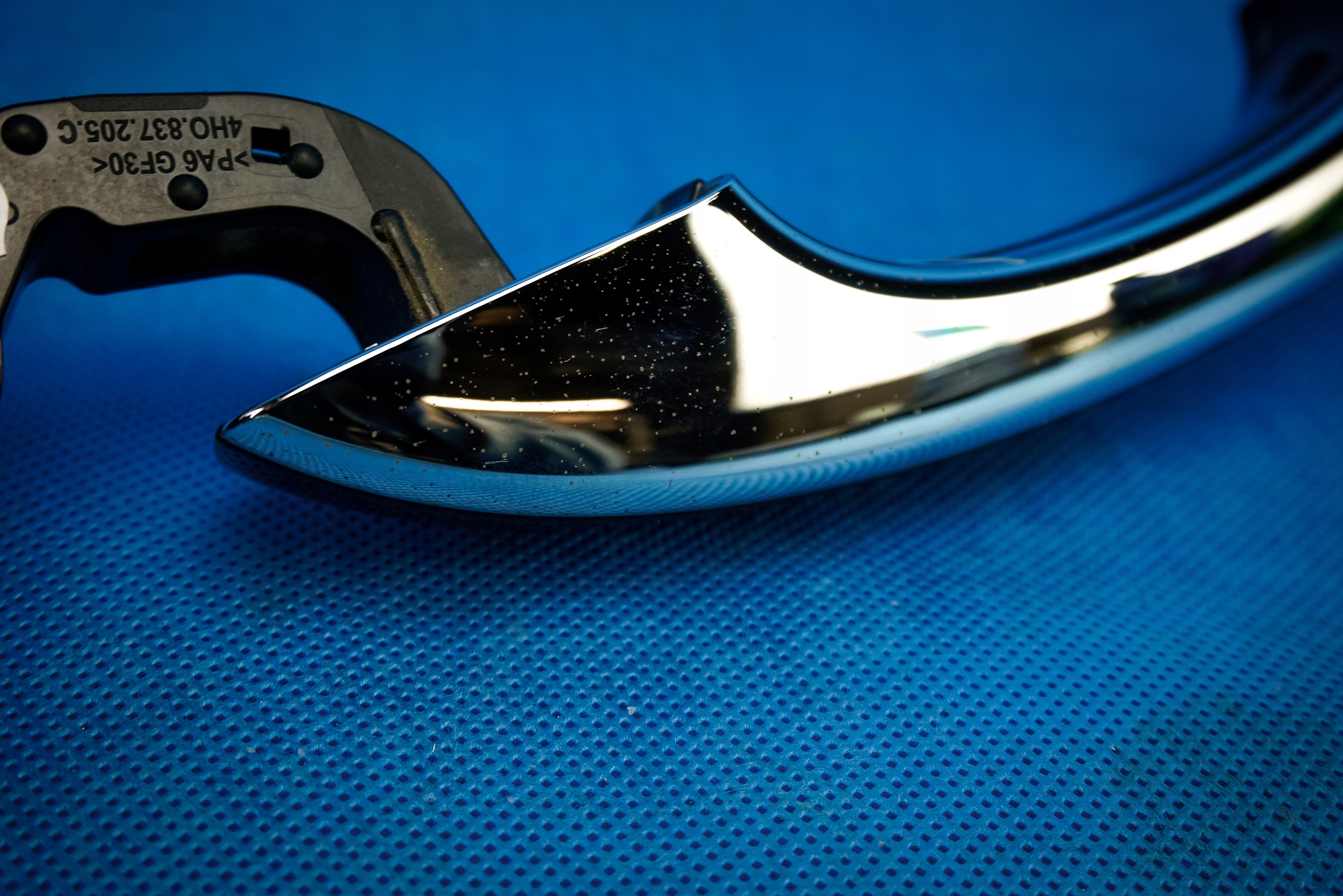 handle exterior left LED Audi A6 A8 4H0837205C