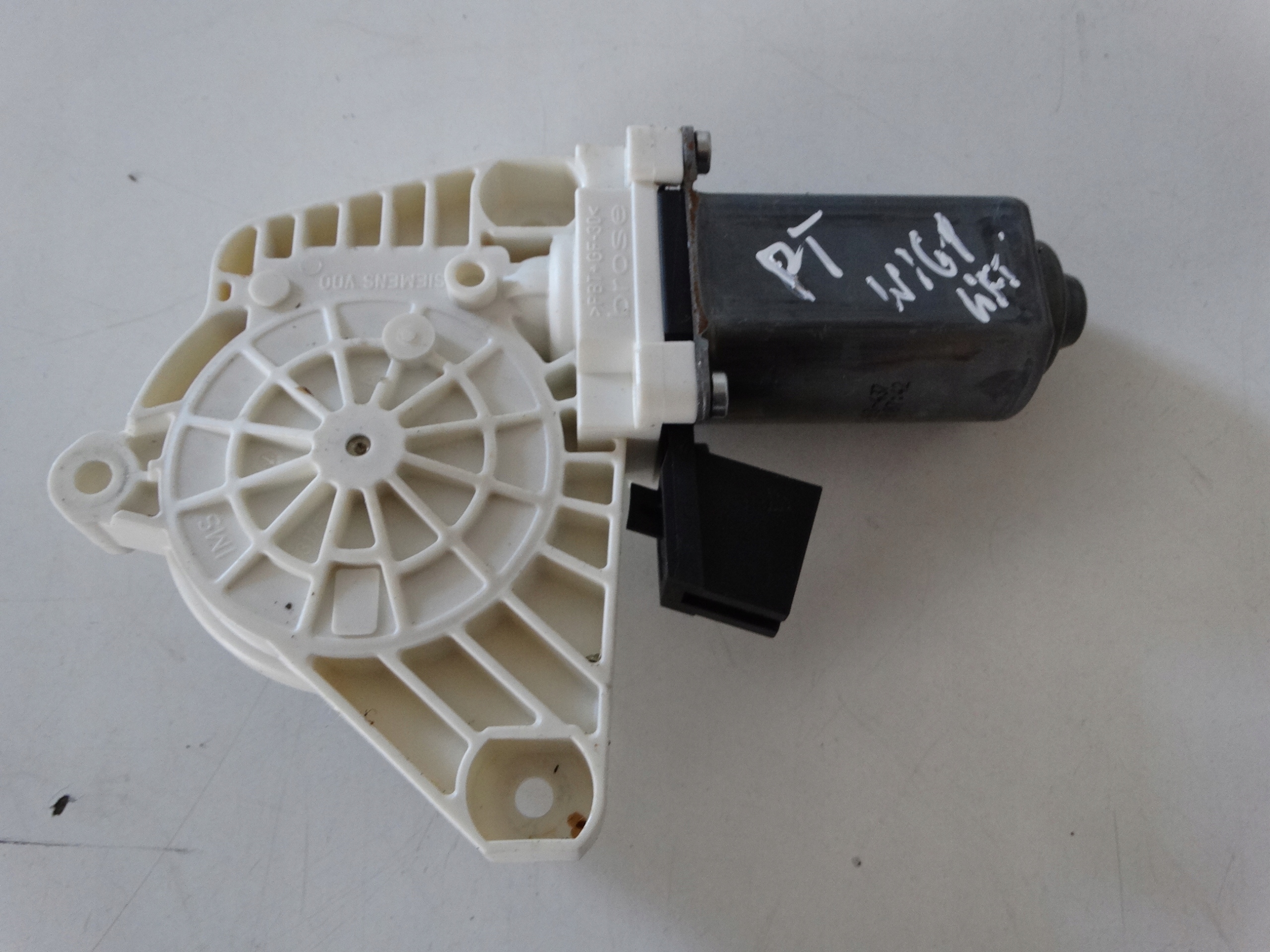 mini motor windows right rear part MERCEDES W169 LIFT