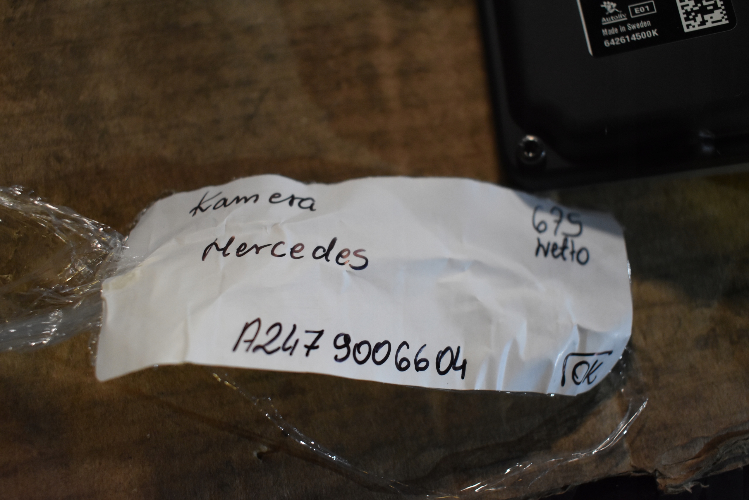 IDEALNA KAMERA front windows MERCEDES 1
