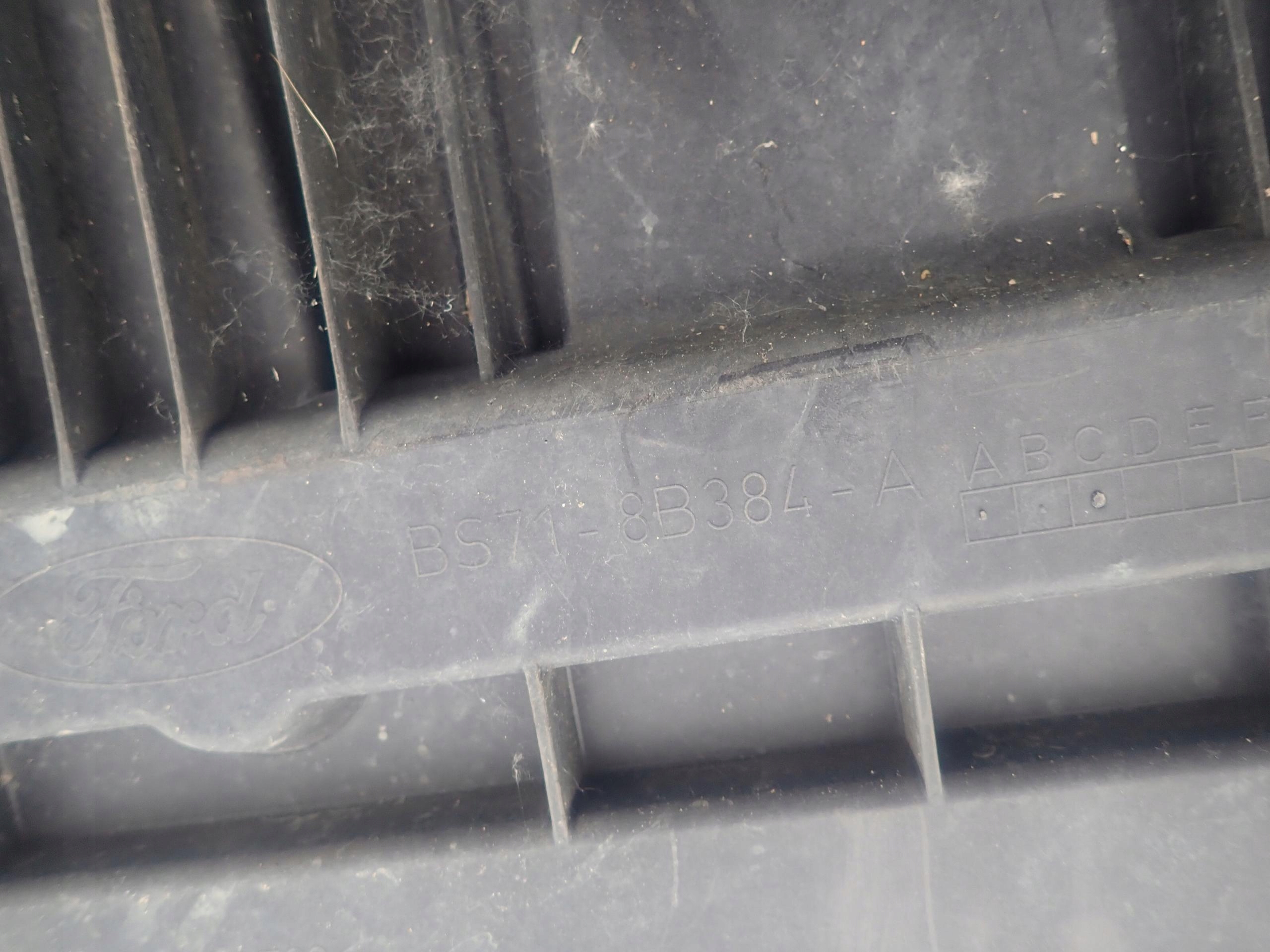 FORD MONDEO MK4 abdeckung Blende Abdeckung der Stoßstange vorne