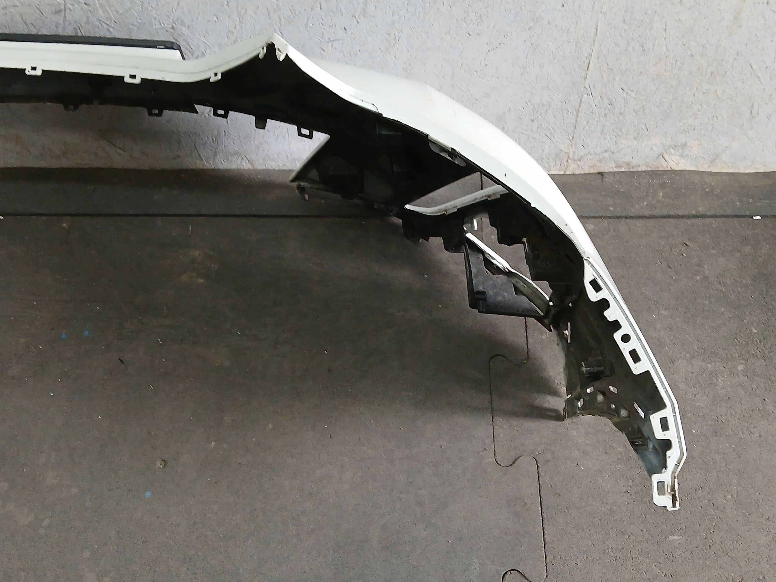 nárazník předek PEUGEOT 2008 II 2 19