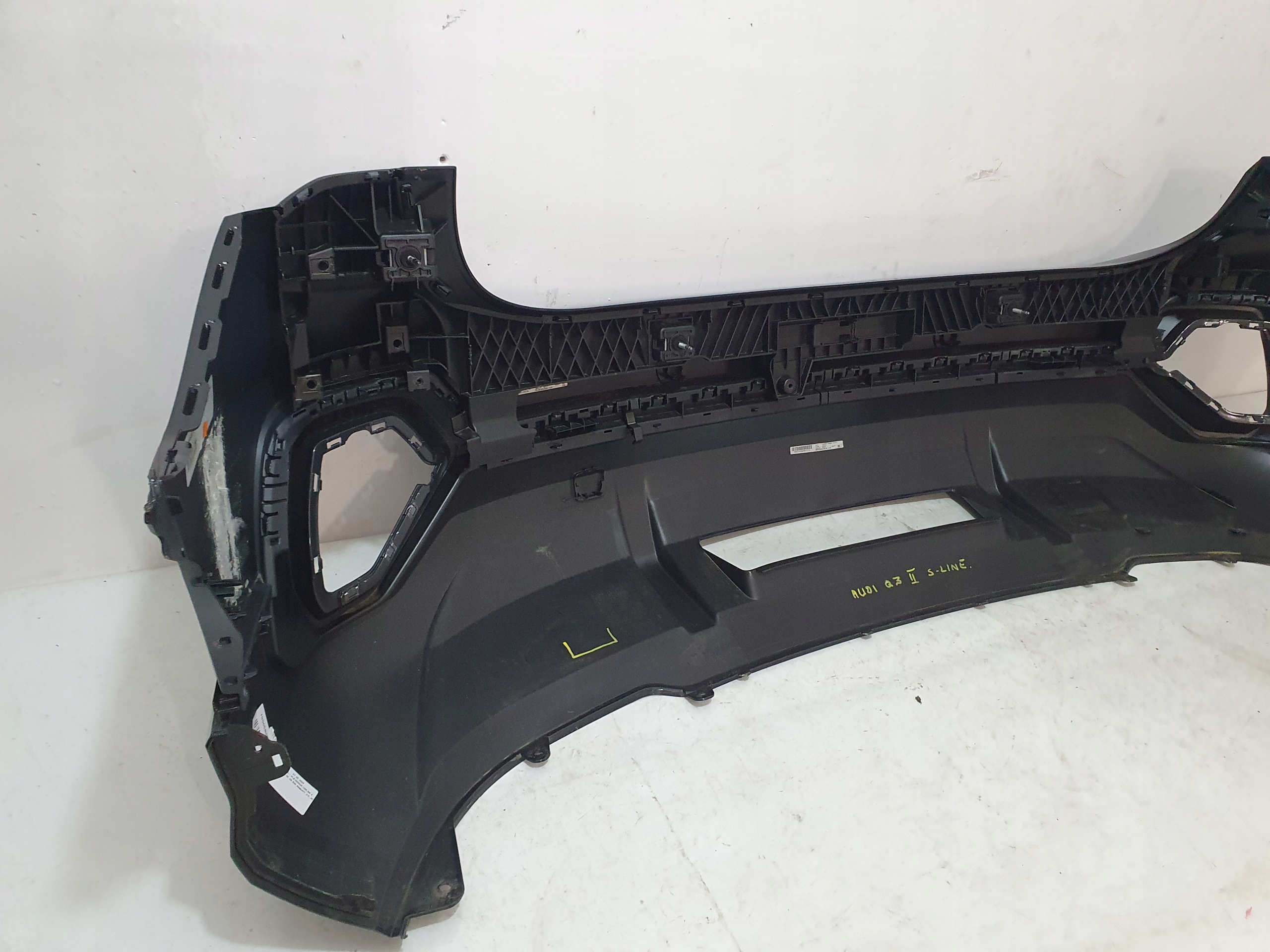 AUDI Q3 SPORTBACK STOSSSTANGE HECK PDC 83F807521