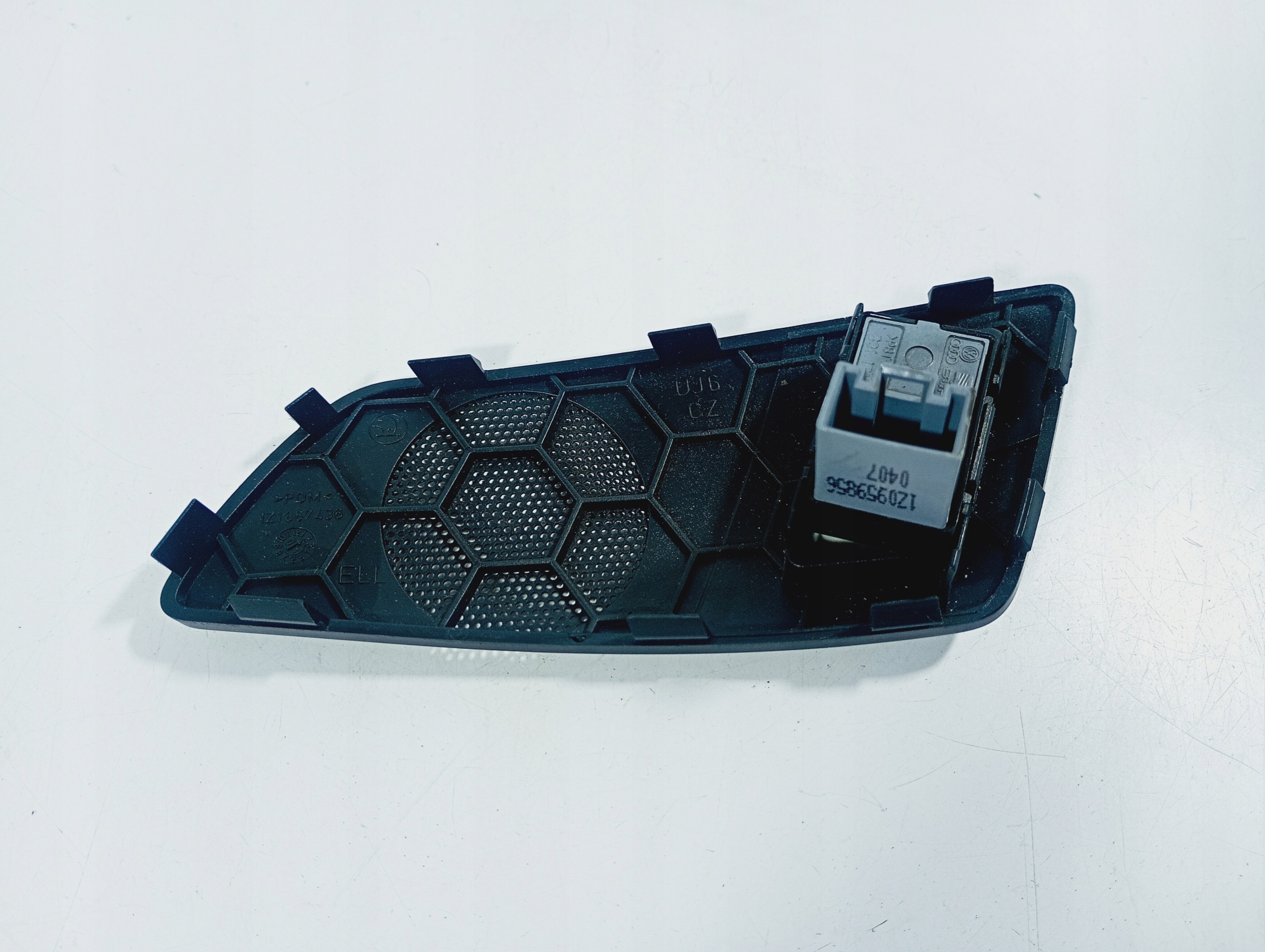 switch PANEL of the window right front OE 1Z1867436 SKODA Octavia II 2 04-13