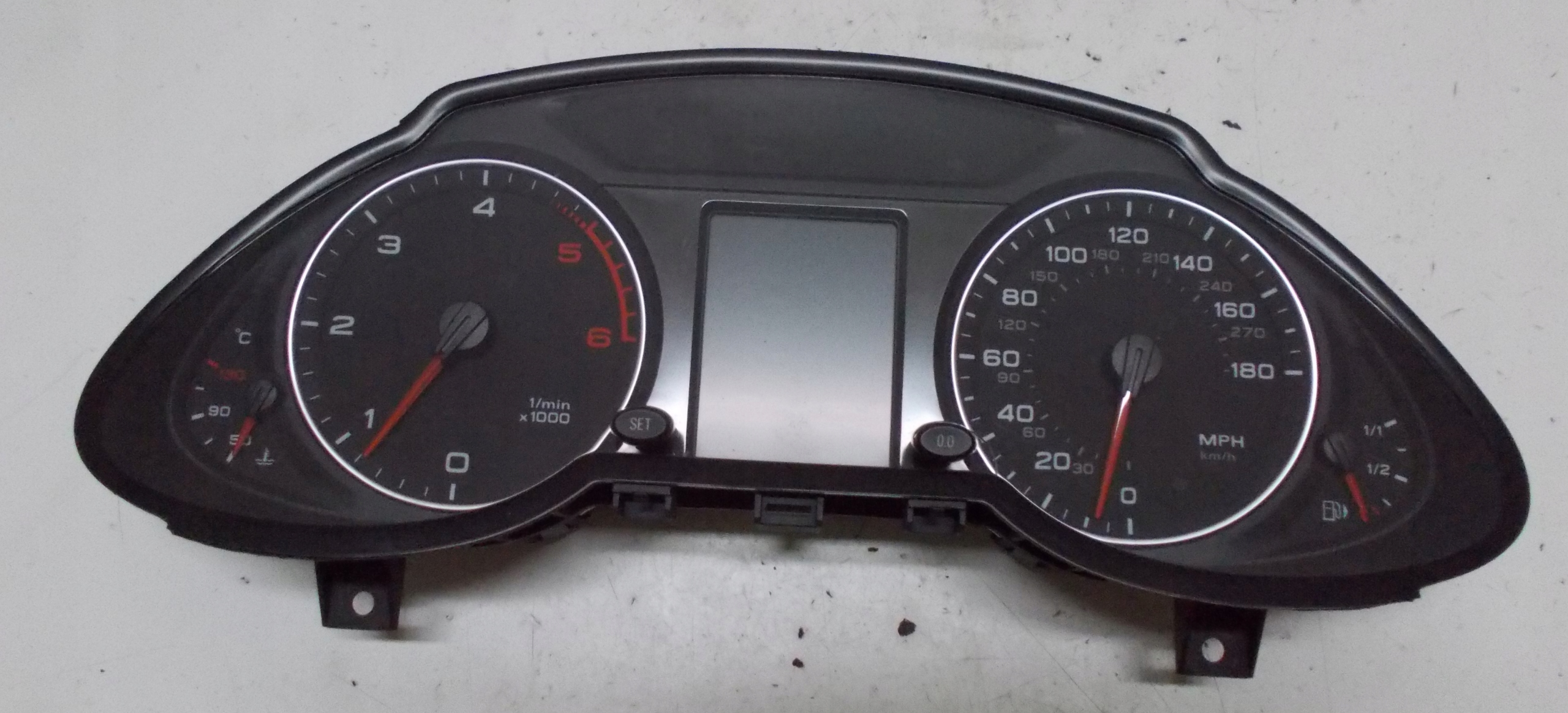 AUDI Q5 2.0 TDI 11R dials dials 8P0920981H GB