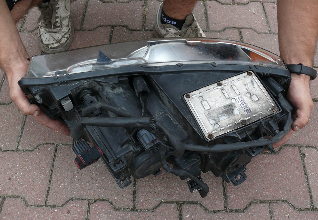 light REFLEKTOR left left front XENON VOLVO XC90 and 1 02-06r. EU complete