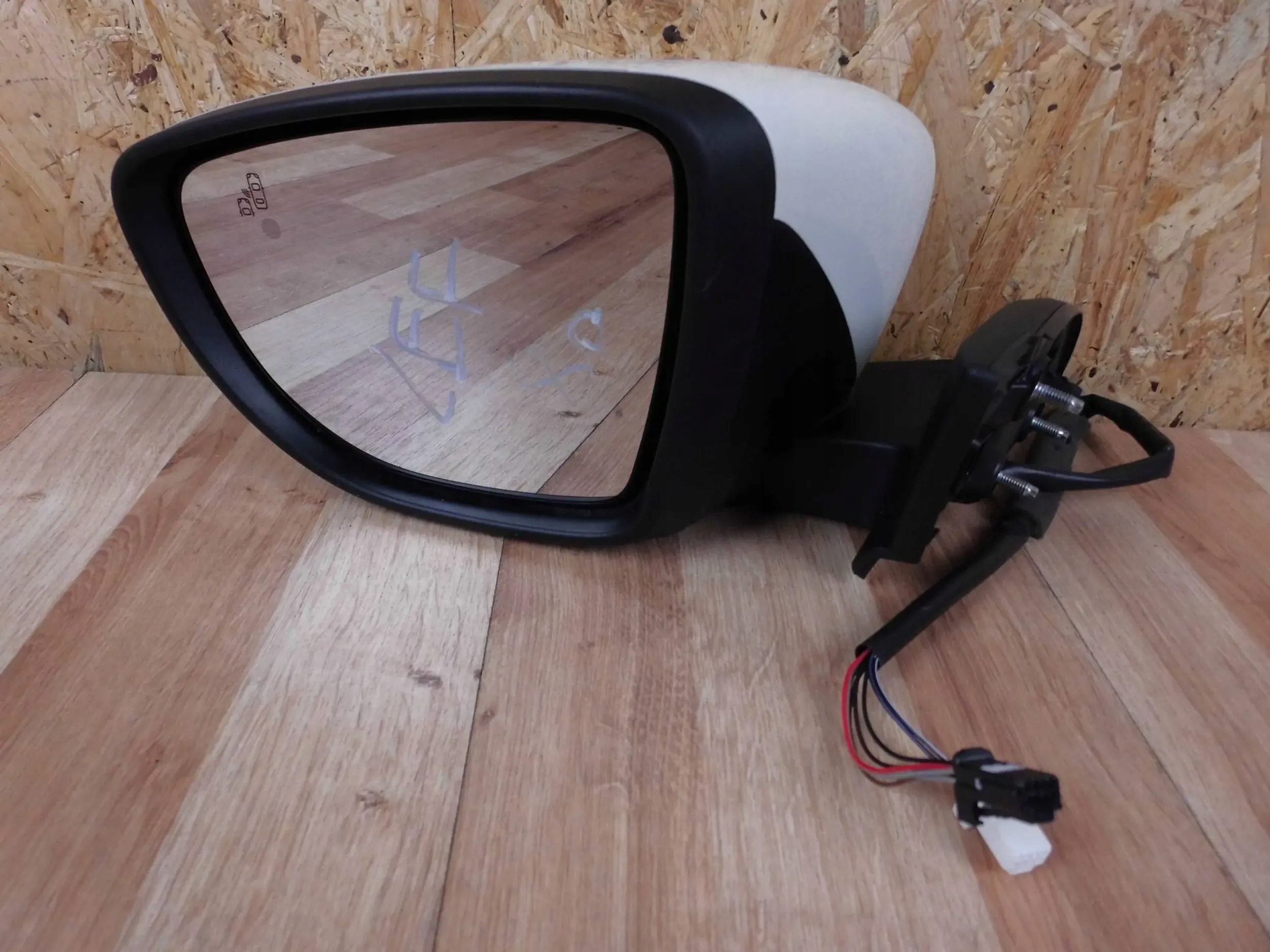 Nissan Leaf II (ZE1) 2017+ mirror left 8-PIN