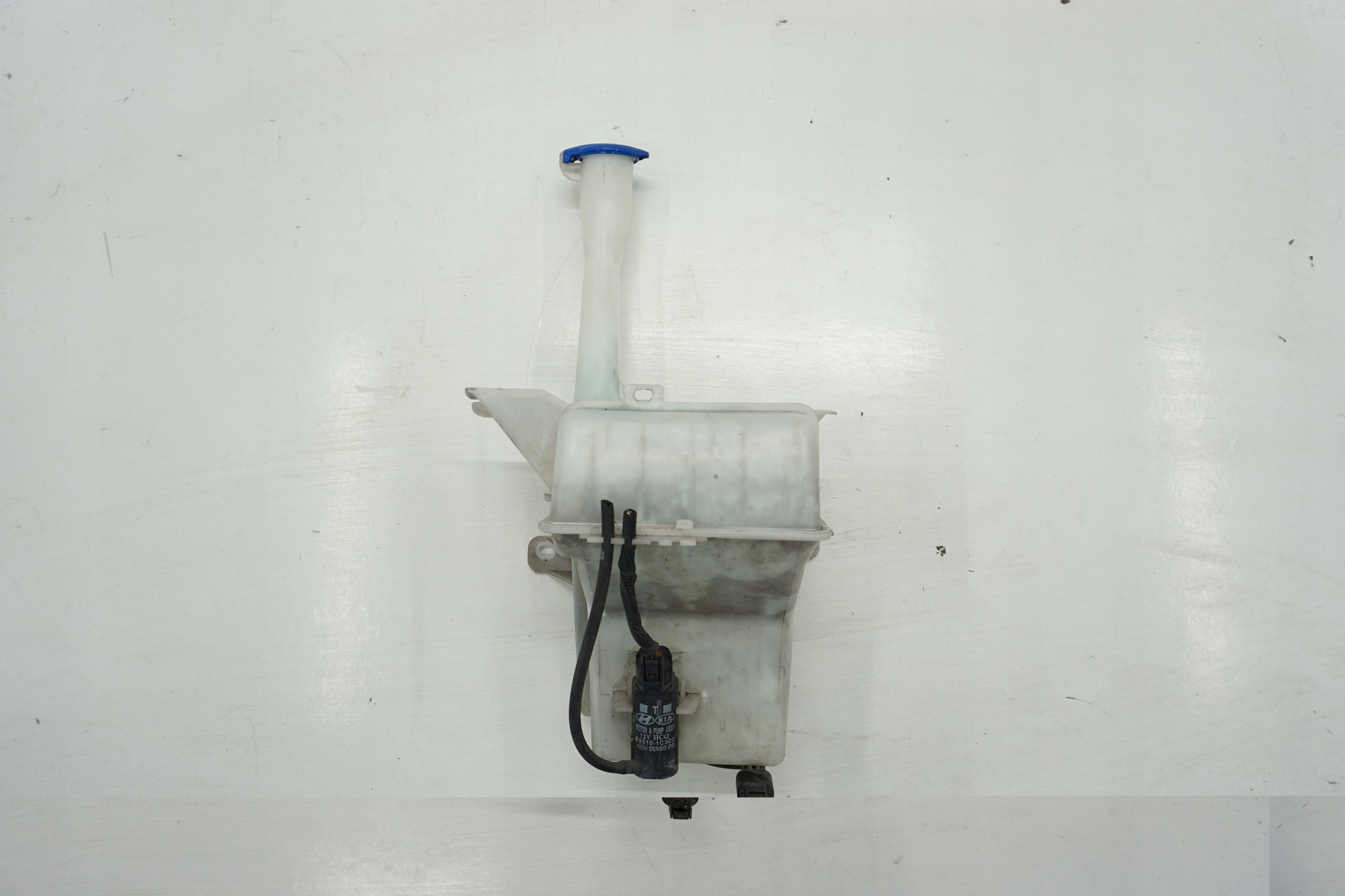 98610-3Z001 - HYUNDAI i40 седан бачок омывателя