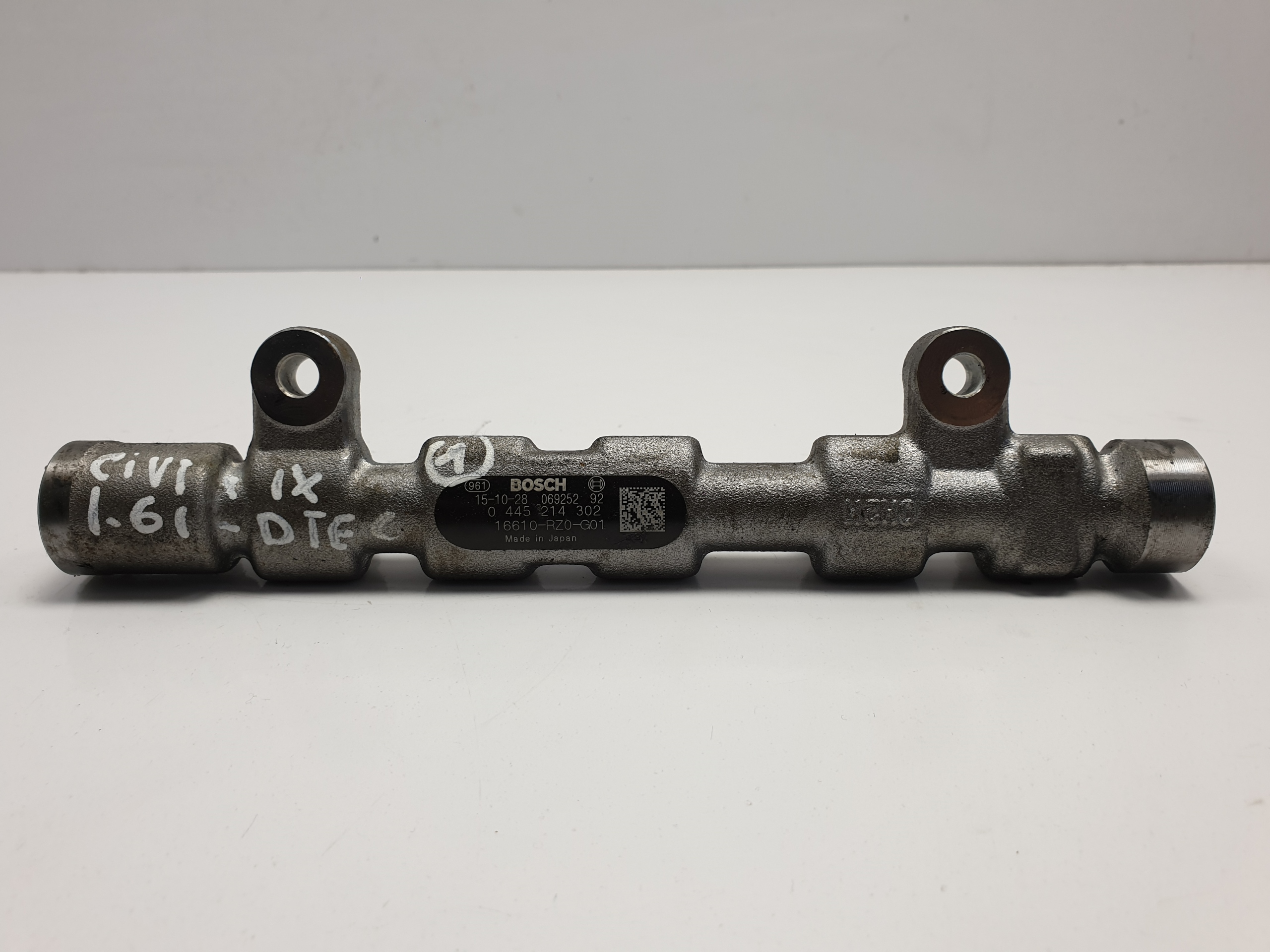 0445214302 - Honda Civic IX 1.6 я-DTEC топливная рейка