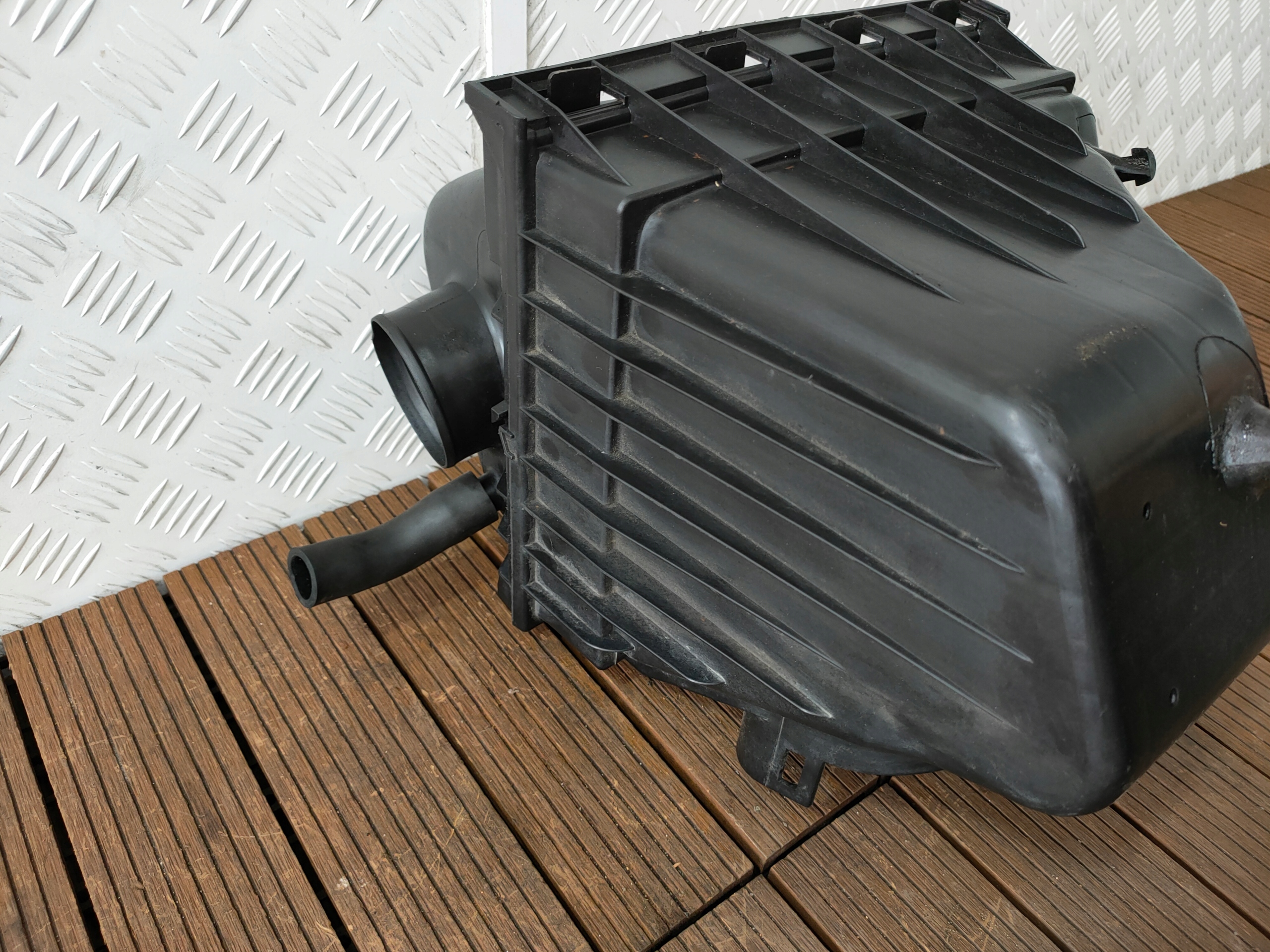 CHRYSLER DODGE NITRO 07-12 4.0 V6 TPTE Gehäuse filter luft 04880288AD