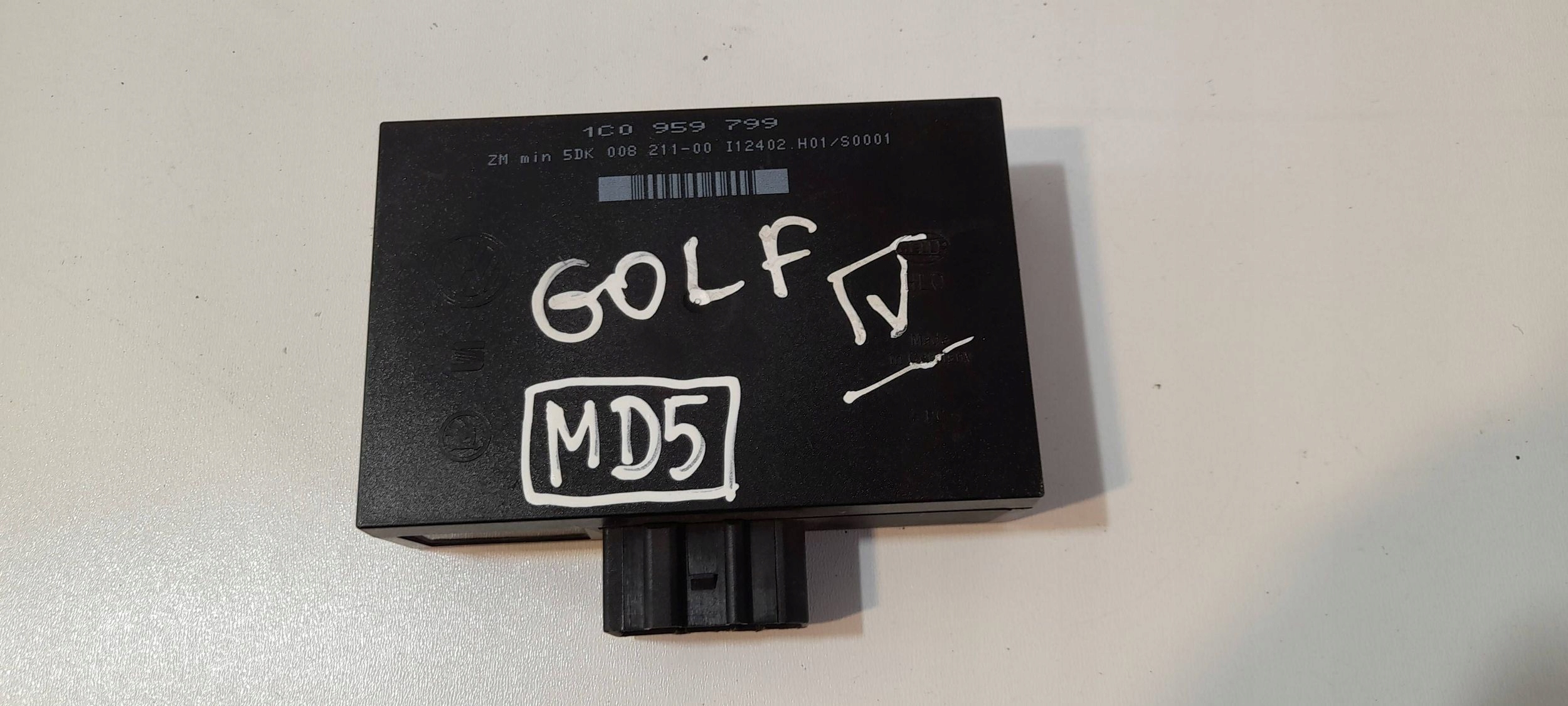Volkswagen PASSAT B5.5 module / control unit komfortu 1C0959799 (MD5)