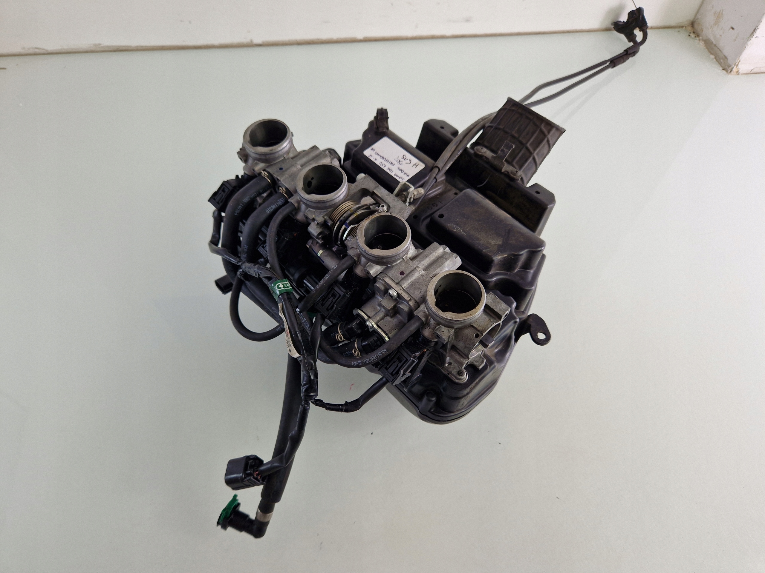 H515 HONDA CBR 650 Airbox дроселі 14-18 компл.