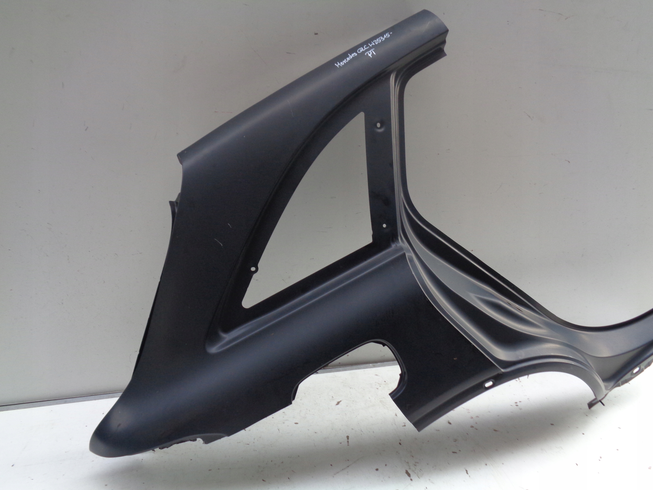 BŁOTNIK PRAWY TYLNY REPERATURKA PRÓG MERCEDES GLC W253 15- Numer katalogowy części BŁOTNIK PRAWY TYLNY REPERATURKA PRÓG MERCEDES GLC W253 15-