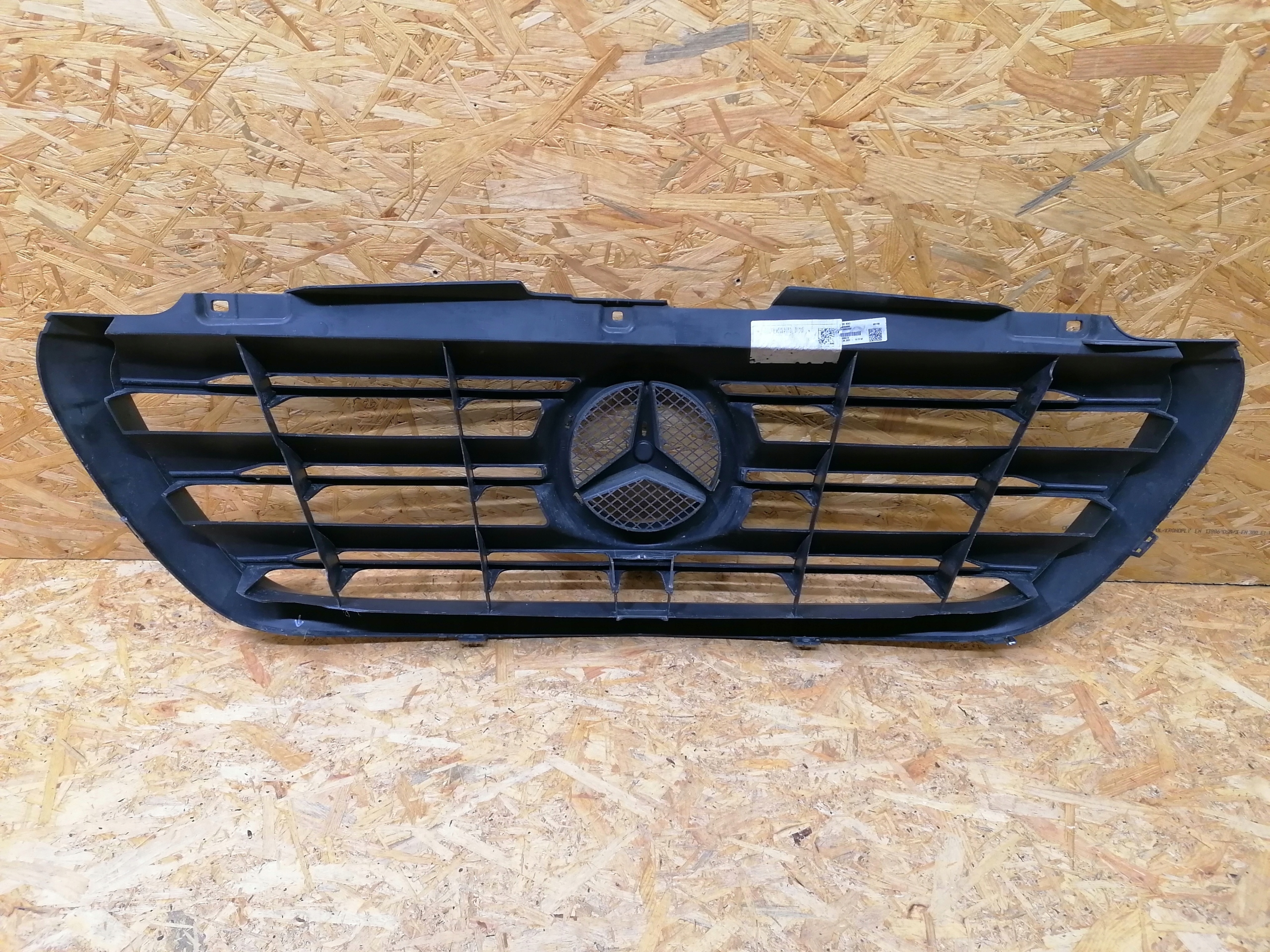 Mercedes-Benz Sprinter W910 Kühlergrill FRONTGRILL Kühlergitter W9109102018 - Thumbnail 6