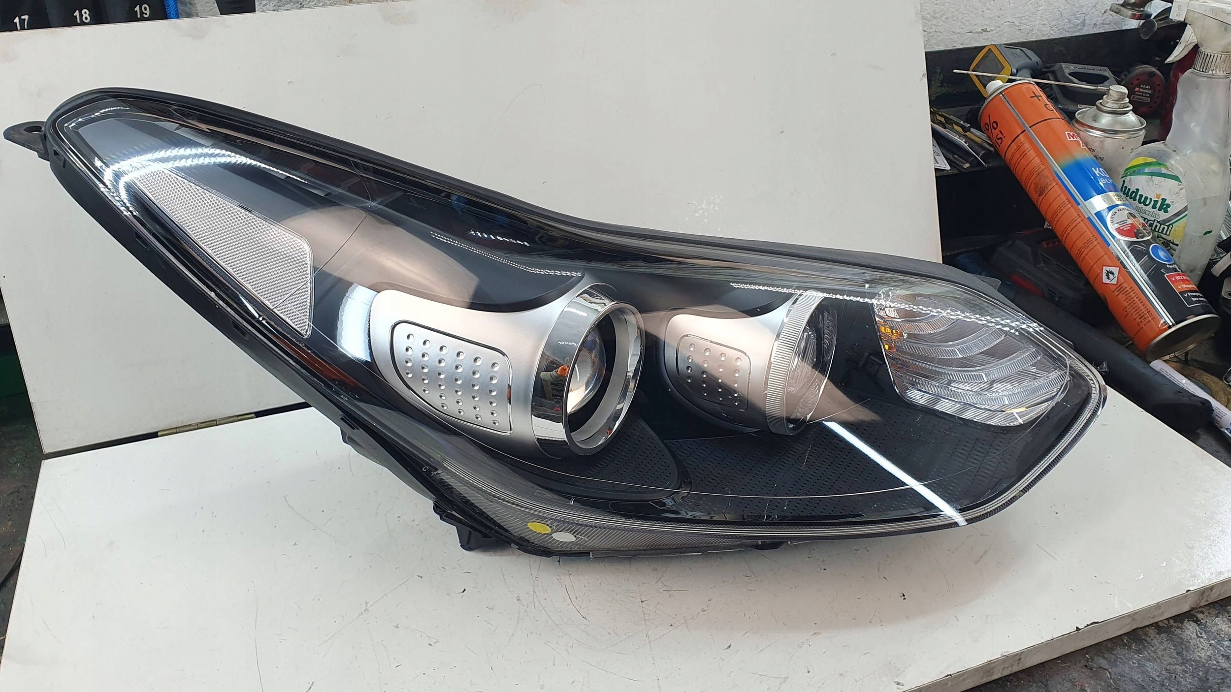 KIA Sportage 4 IV 15- XENON LED right light front front reflektor €