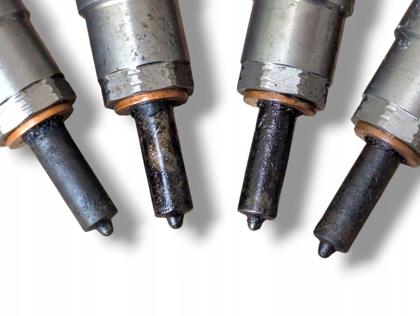 injector Volkswagen Passat B6 2009 03L130277