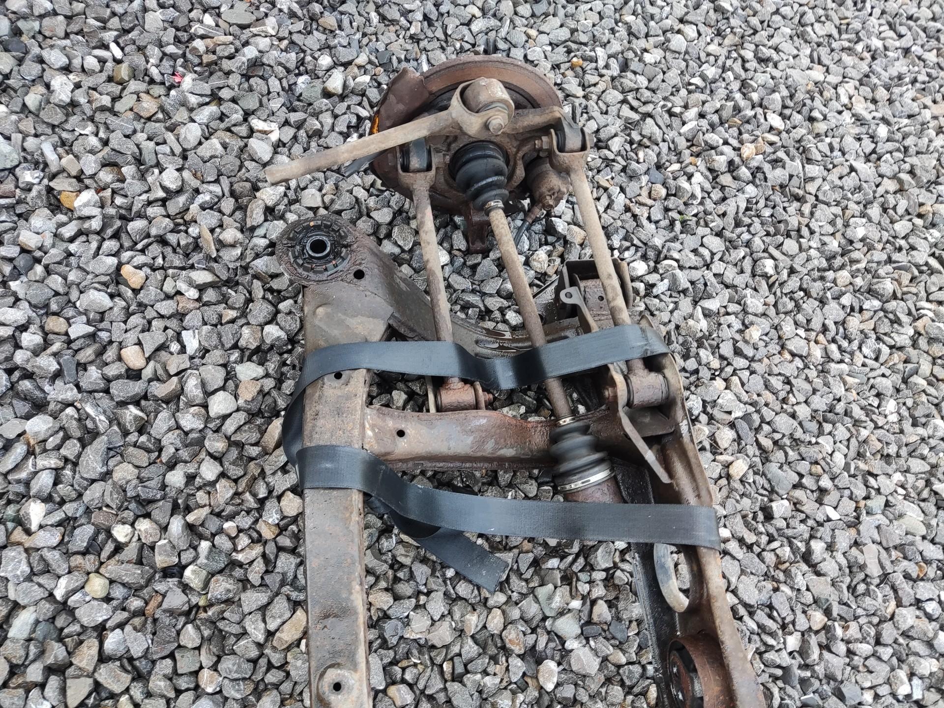axle beam axis sider rear part rear semi-axis LEXUS RX II hybrid 2003-2008